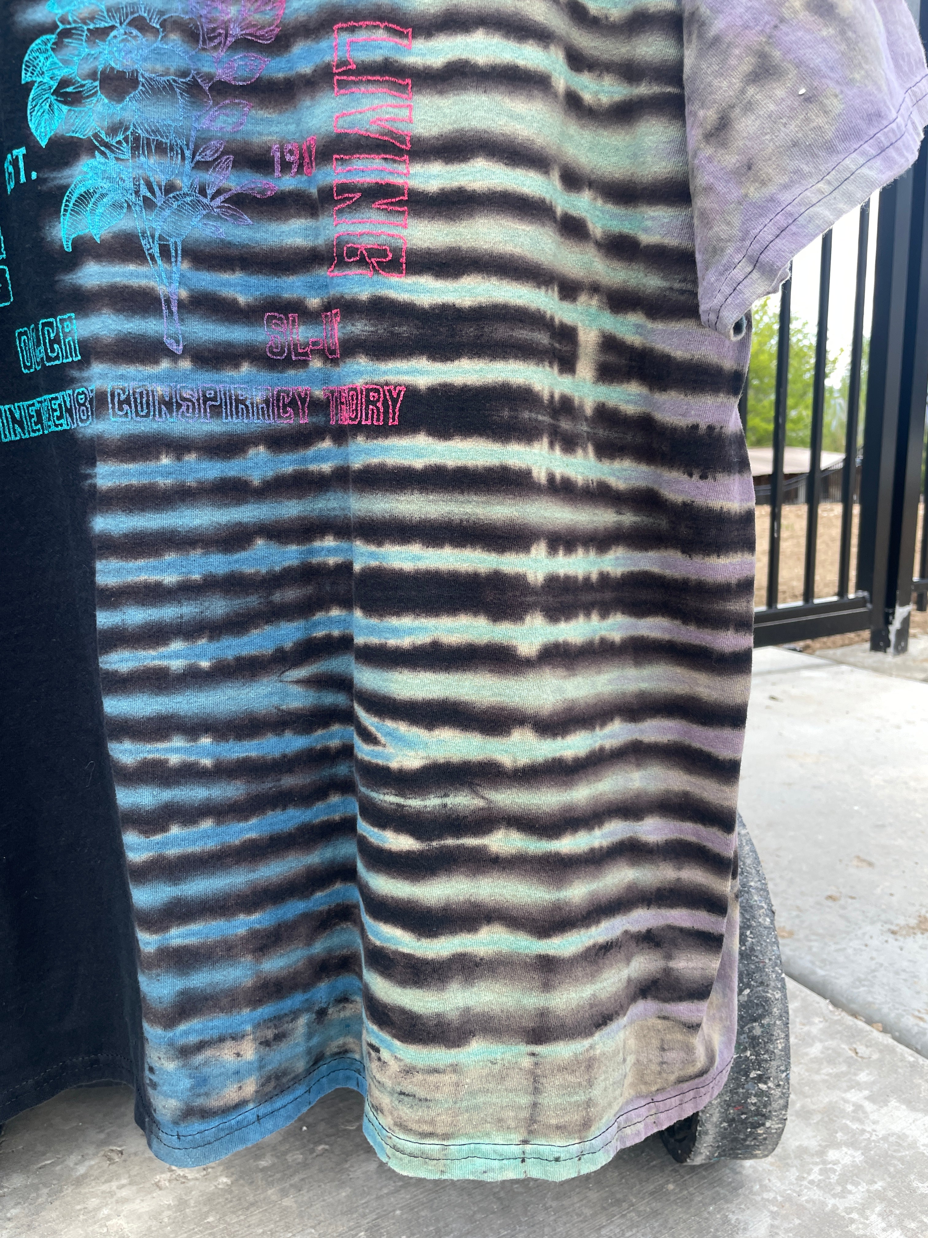 2XL Men's Venus Fly Trap Death Bouquet Handmade Tie Dye T-Shirt | One-Of-a-Kind Upcycled Black and Blue Short Sleeve Shirt