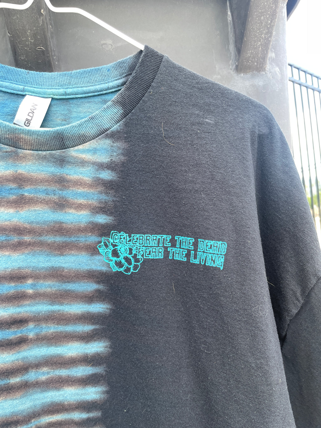 2XL Men's Venus Fly Trap Death Bouquet Handmade Tie Dye T-Shirt | One-Of-a-Kind Upcycled Black and Blue Short Sleeve Shirt