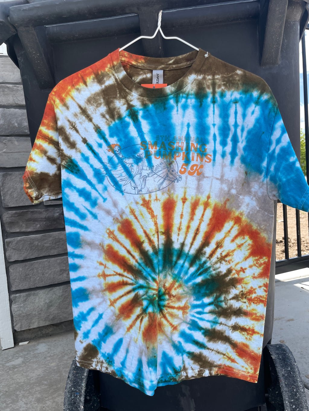 Medium Men's WUTAH Delicate Arch Handmade Tie Dye Short Sleeve T-Shirt | One-Of-a-Kind Upcycled Orange and Blue Spiral Tie Dye Top