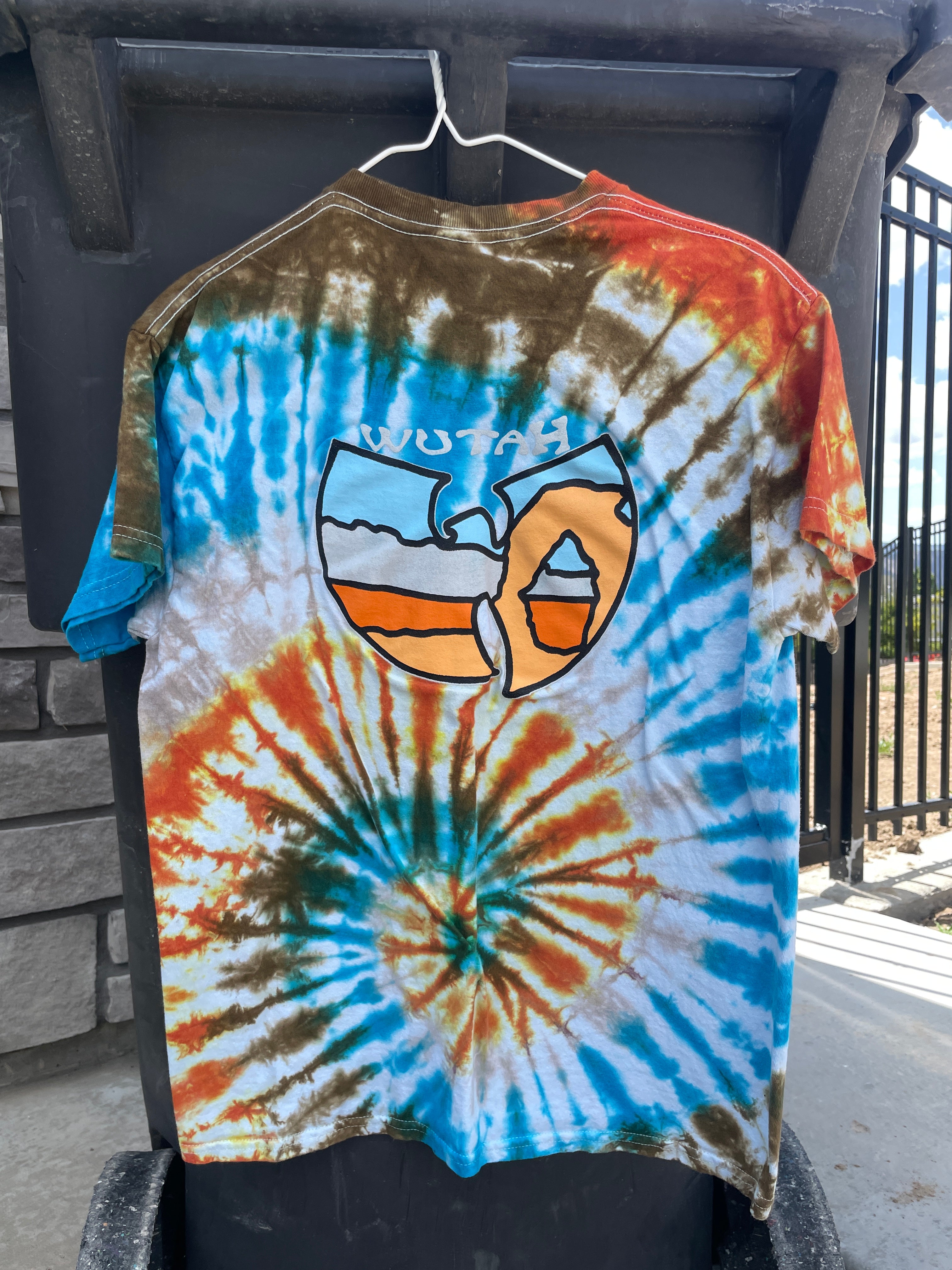 Medium Men's WUTAH Delicate Arch Handmade Tie Dye Short Sleeve T-Shirt | One-Of-a-Kind Upcycled Orange and Blue Spiral Tie Dye Top