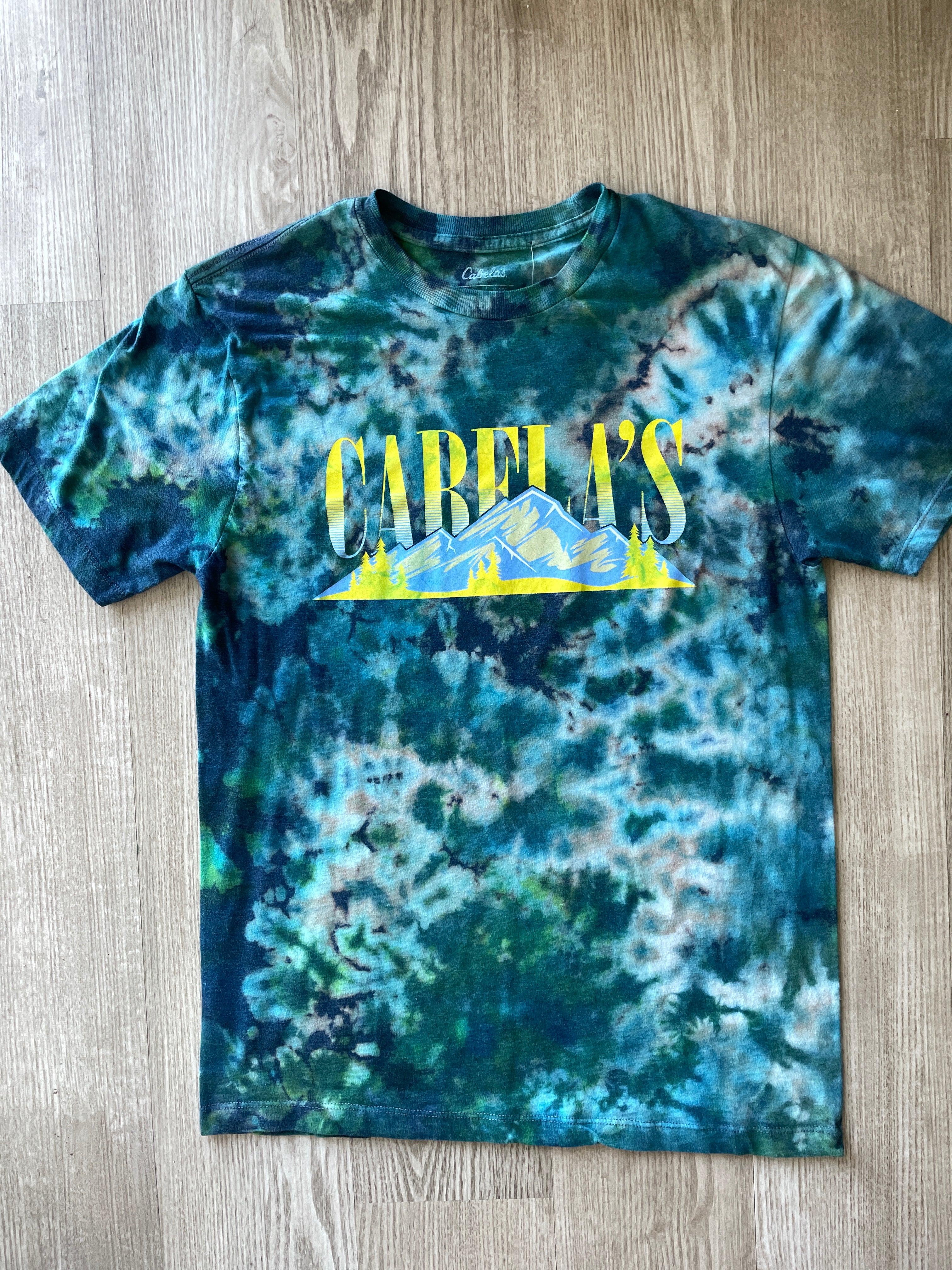 MEDIUM Men’s Cabela's Reverse Tie Dye Short Sleeve T-Shirt | One-Of-a-Kind Upcycled Blue and Green Crumpled Top