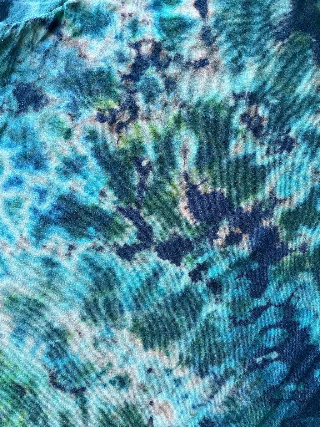MEDIUM Men’s Cabela's Reverse Tie Dye Short Sleeve T-Shirt | One-Of-a-Kind Upcycled Blue and Green Crumpled Top
