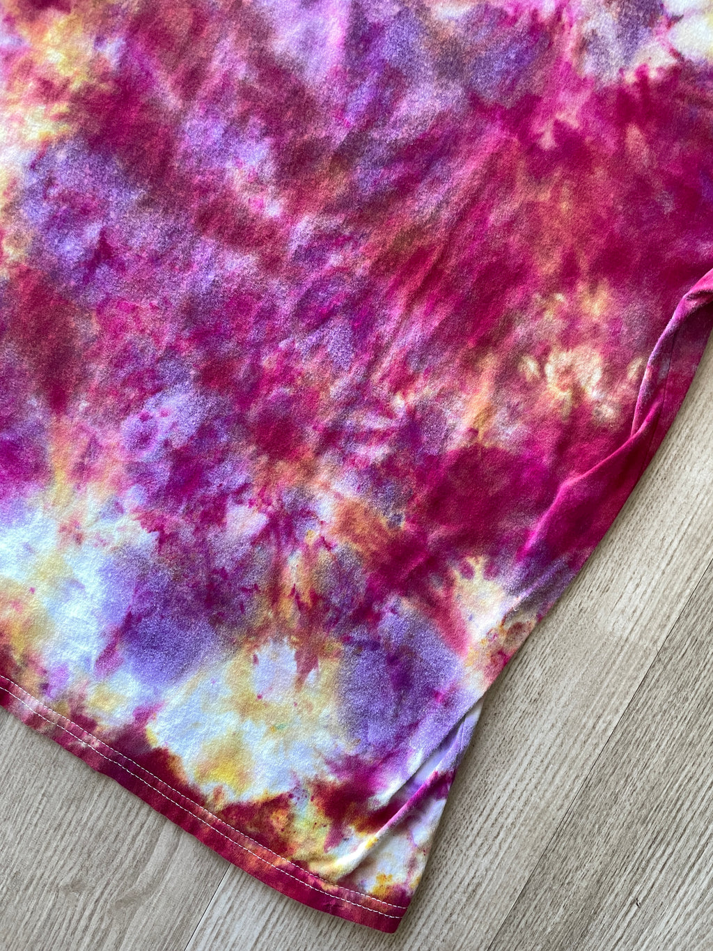 MEDIUM Men’s Hard Rock Las Vegas Galaxy Tie Dye Short Sleeve T-Shirt | One-Of-a-Kind Upcycled Red and Pink Top