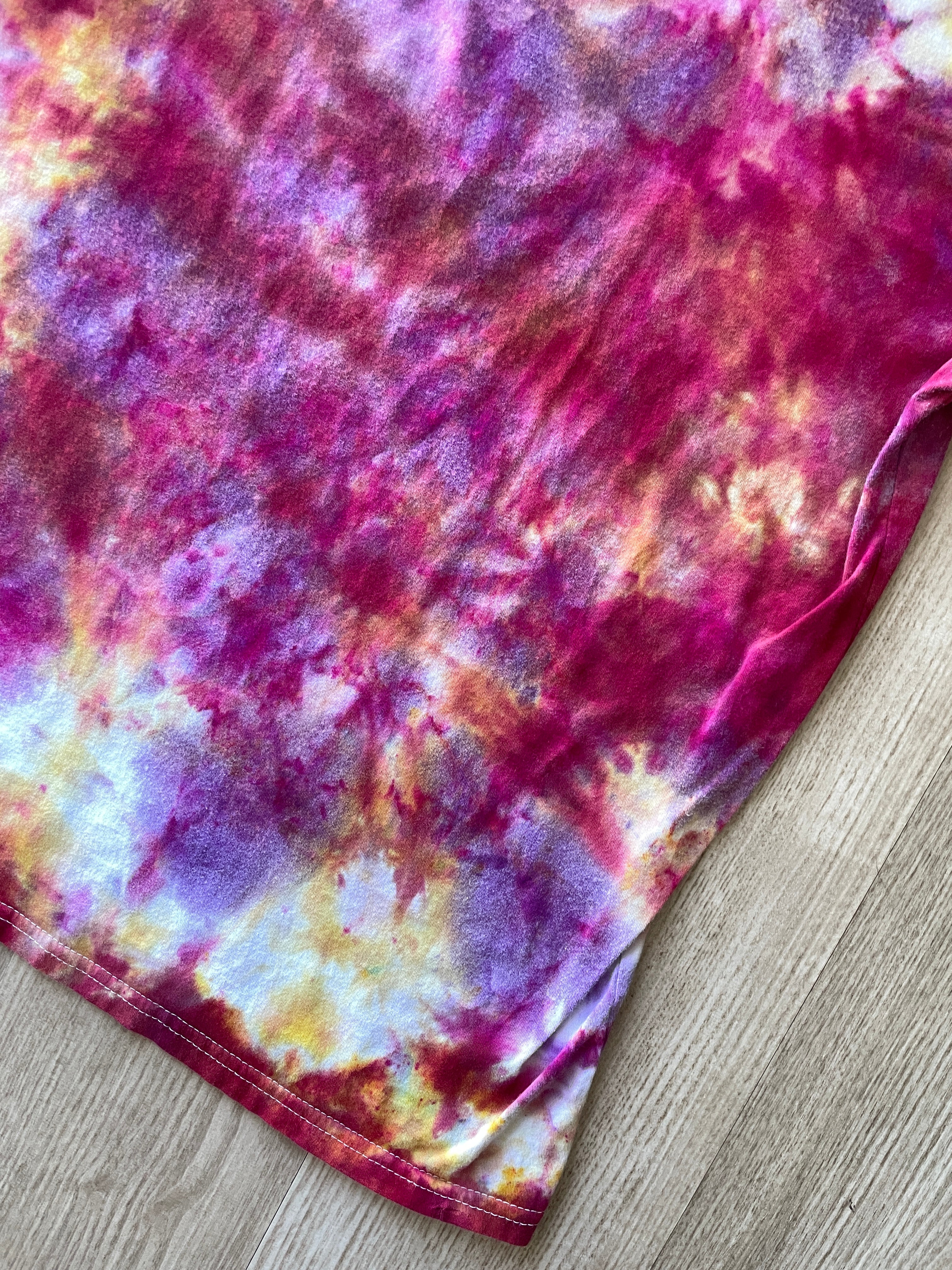 MEDIUM Men’s Hard Rock Las Vegas Galaxy Tie Dye Short Sleeve T-Shirt | One-Of-a-Kind Upcycled Red and Pink Top