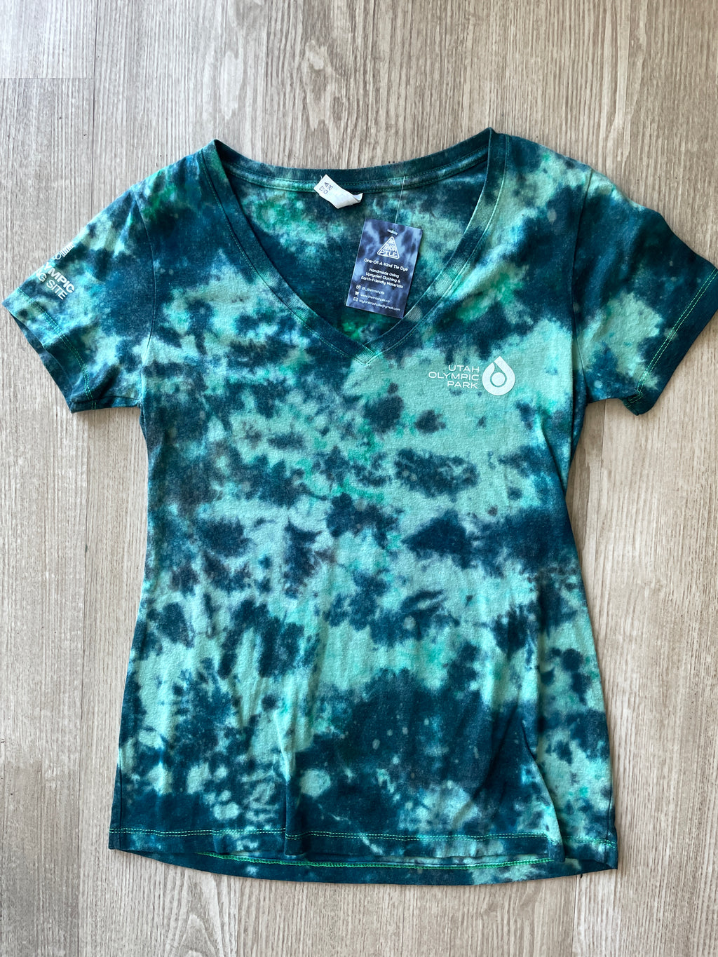 LARGE Women’s Utah Olympic Park Handmade Reverse Tie Dye Short Sleeve T-Shirt | One-Of-a-Kind Upcycled Green and Gray Crumpled Top