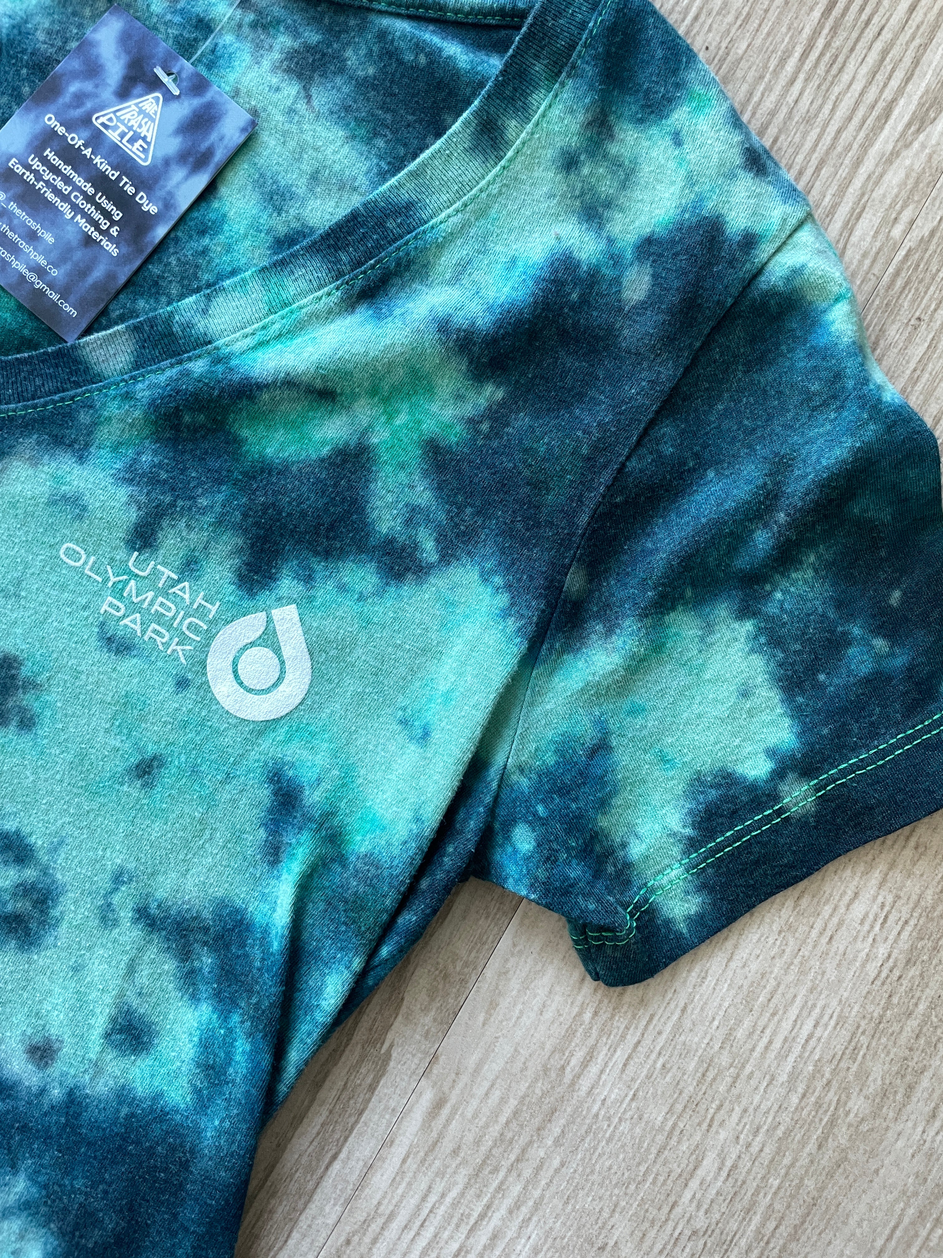 LARGE Women’s Utah Olympic Park Handmade Reverse Tie Dye Short Sleeve T-Shirt | One-Of-a-Kind Upcycled Green and Gray Crumpled Top