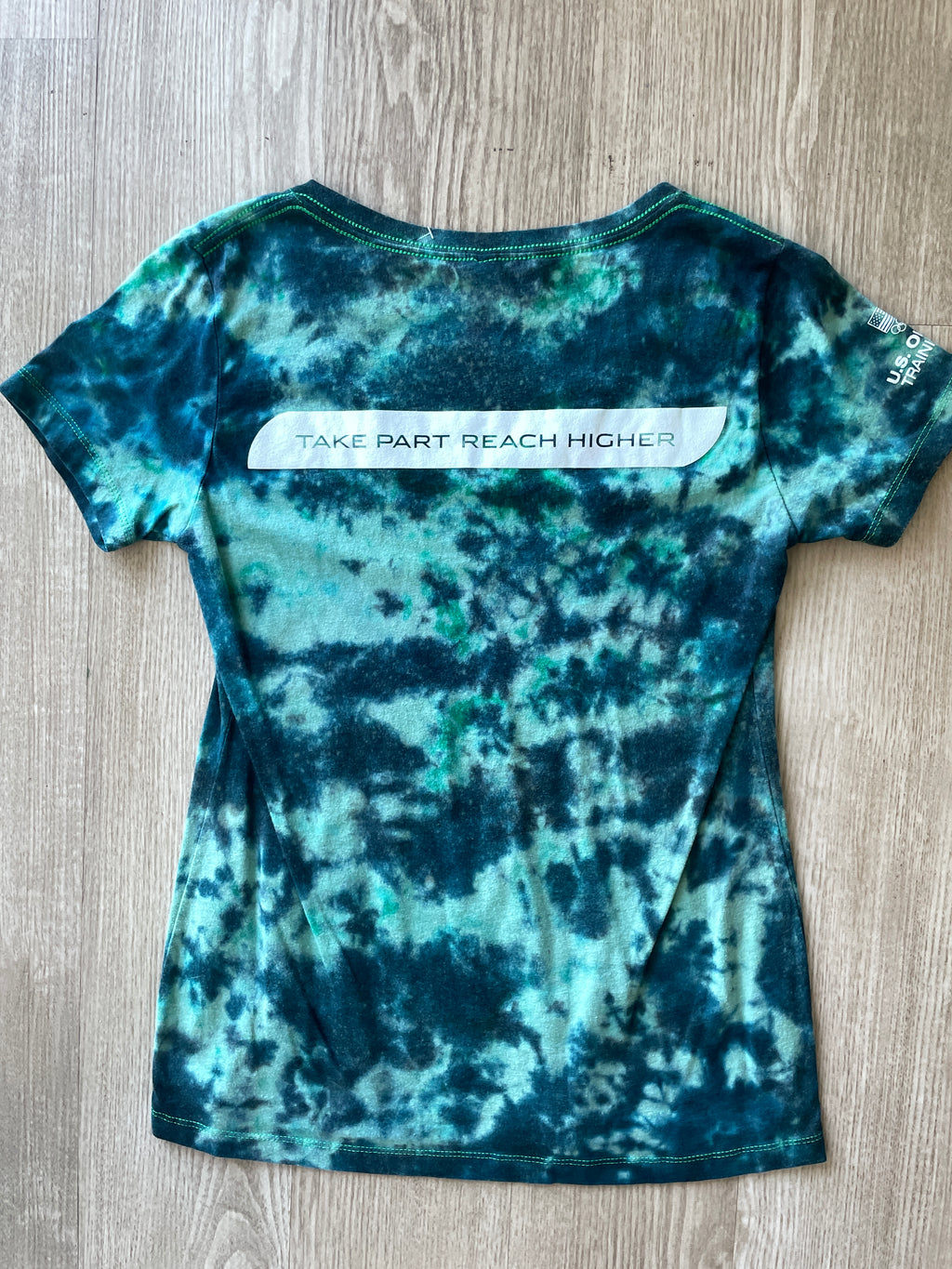 LARGE Women’s Utah Olympic Park Handmade Reverse Tie Dye Short Sleeve T-Shirt | One-Of-a-Kind Upcycled Green and Gray Crumpled Top