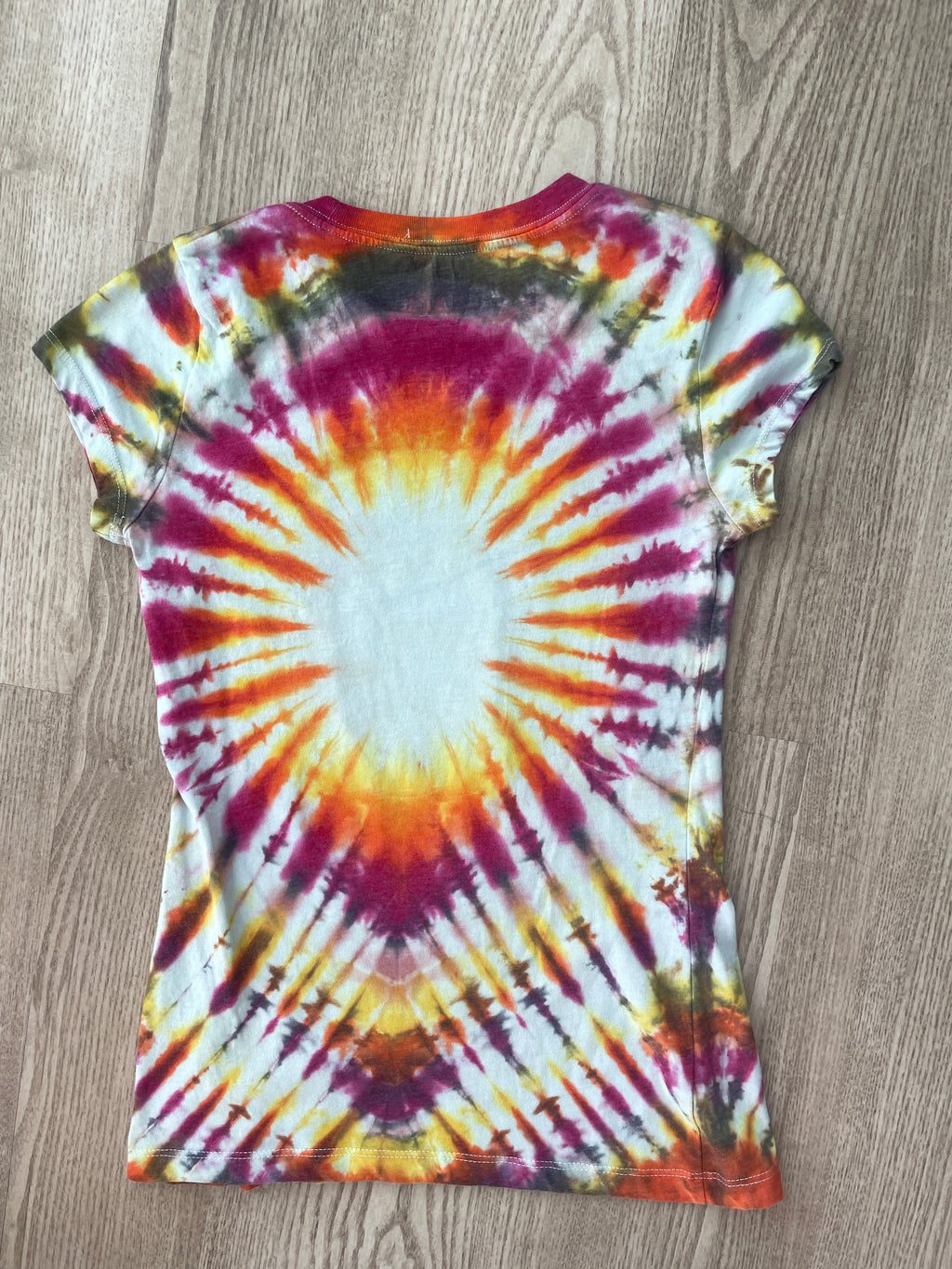 MEDIUM Juniors' Karate Kid Daniel LaRusso Tie Dye Short Sleeve T-Shirt | One-Of-a-Kind Upcycled Tan and Pink Pleated Top