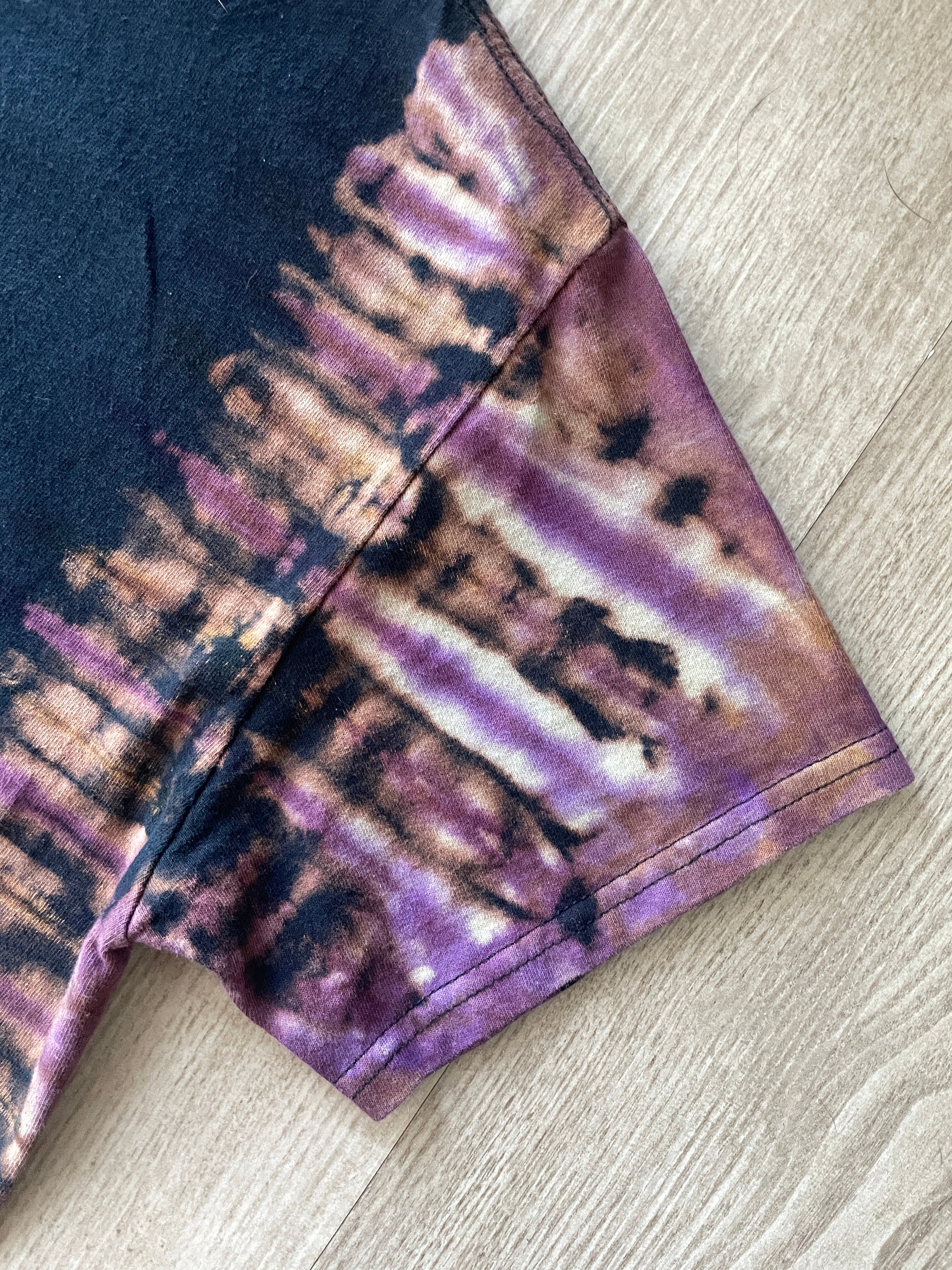 MEDIUM Men’s Juice World Handmade Reverse Tie Dye Short Sleeve T-Shirt | One-Of-a-Kind Upcycled Black and Purple Pleated Acid Dye Top