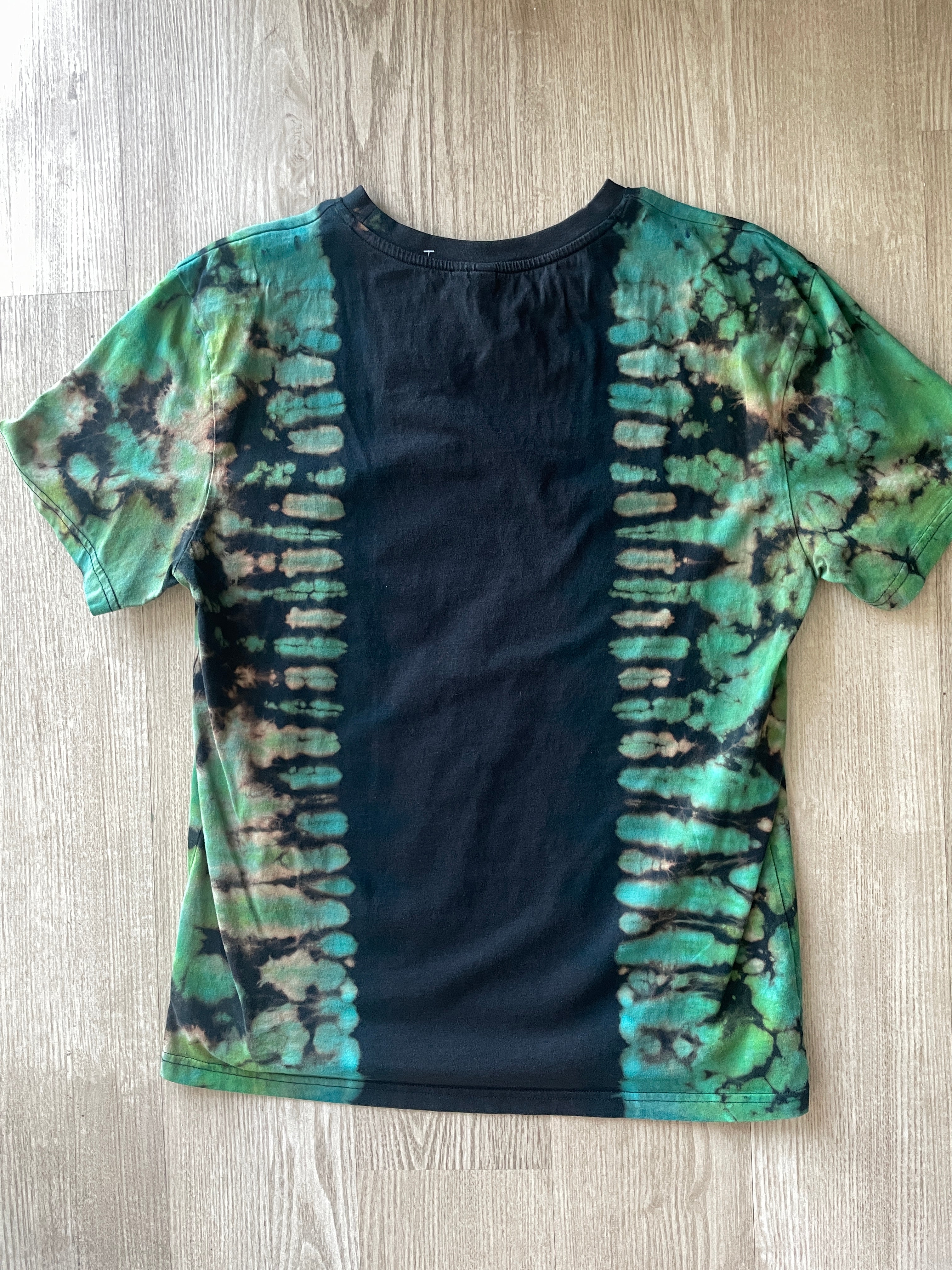 MEDIUM Men’s Eminem Recovery Handmade Bleach Tie Dye Short Sleeve T-Shirt | One-Of-a-Kind Upcycled Black and Blue Pleated Top