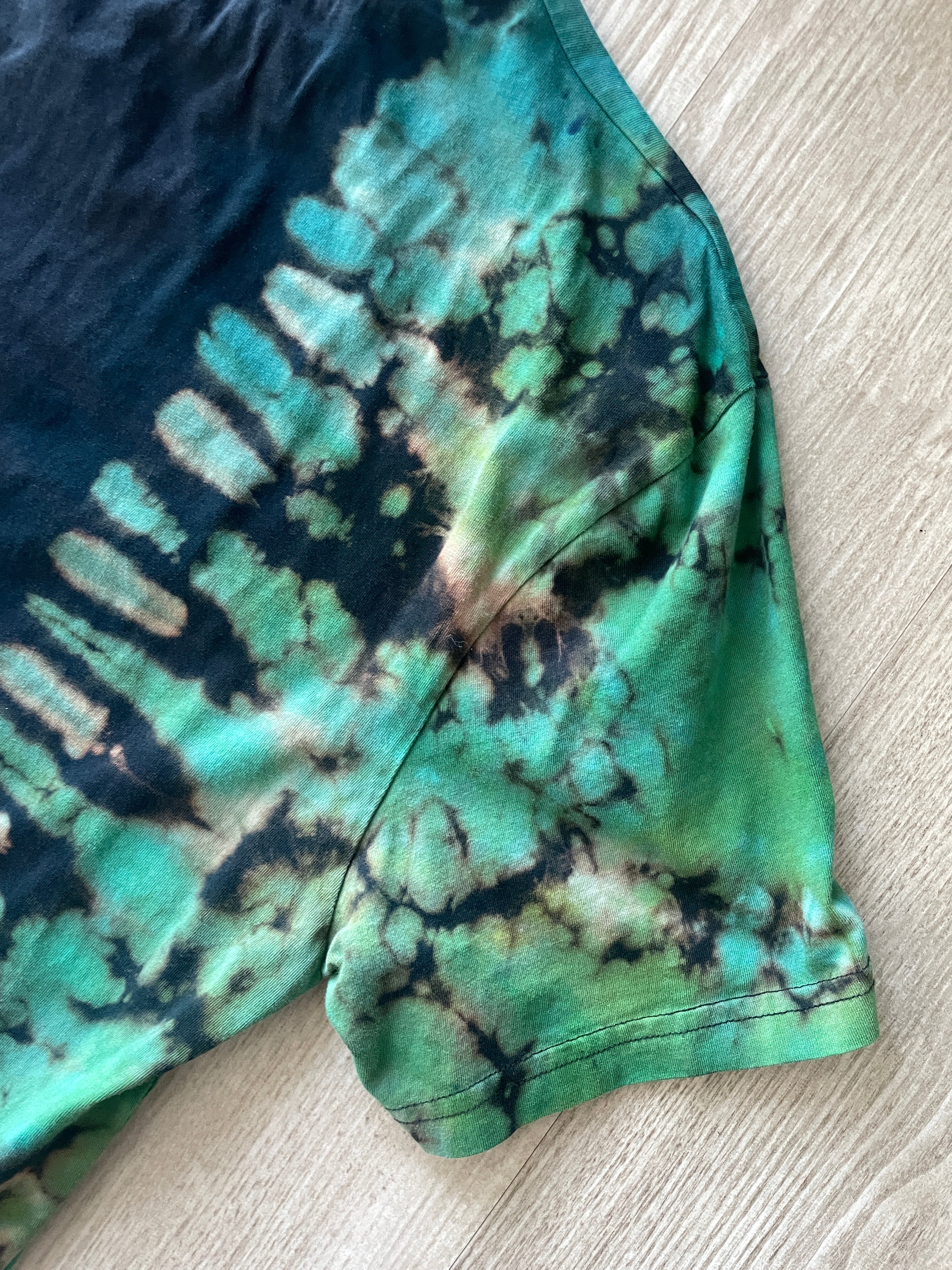 MEDIUM Men’s Eminem Recovery Handmade Bleach Tie Dye Short Sleeve T-Shirt | One-Of-a-Kind Upcycled Black and Blue Pleated Top