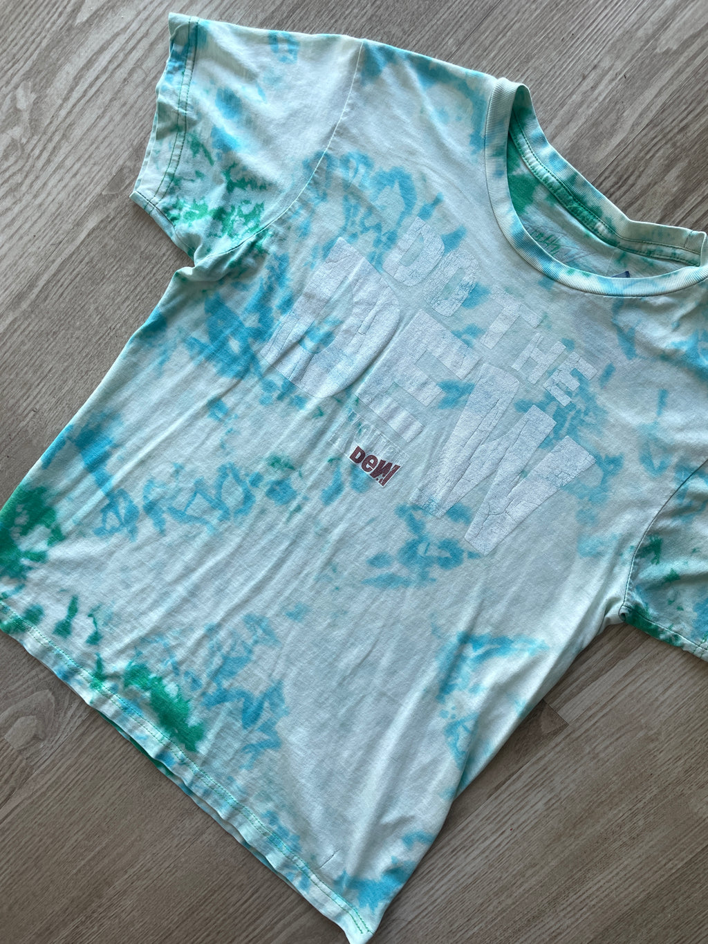 MEDIUM Men’s Mountain Dew Handmade Bleach Dye Short Sleeve T-Shirt | One-Of-a-Kind Upcycled Green and White Crumpled Top