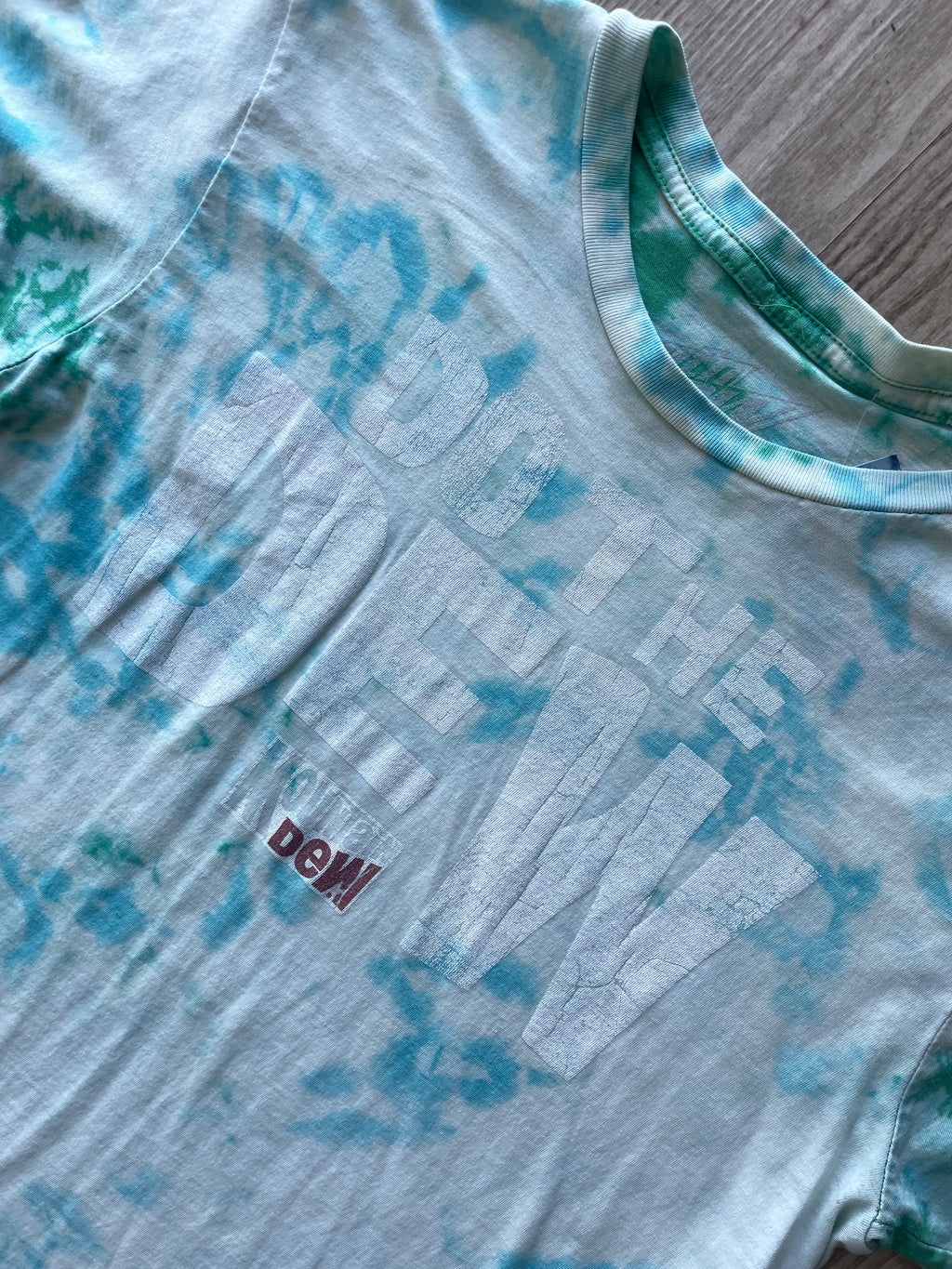 MEDIUM Men’s Mountain Dew Handmade Bleach Dye Short Sleeve T-Shirt | One-Of-a-Kind Upcycled Green and White Crumpled Top