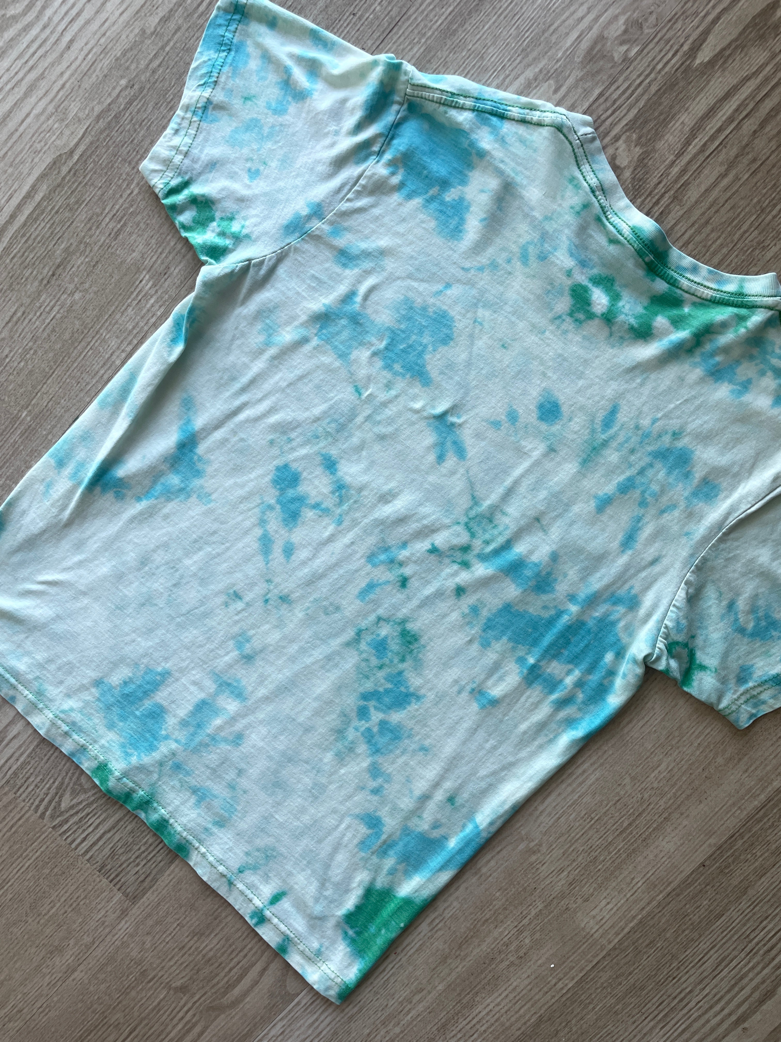 MEDIUM Men’s Mountain Dew Handmade Bleach Dye Short Sleeve T-Shirt | One-Of-a-Kind Upcycled Green and White Crumpled Top