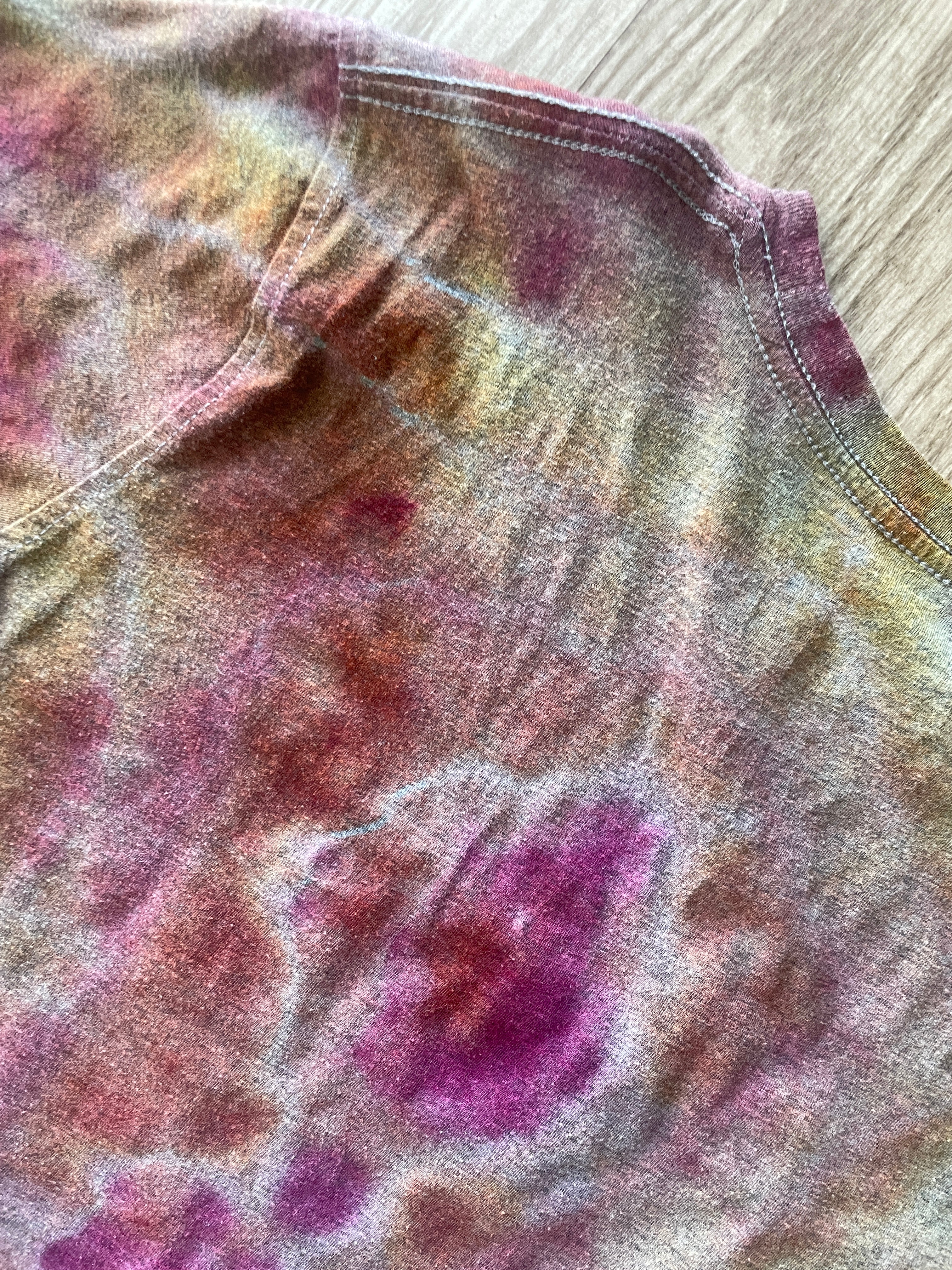 MEDIUM Men’s Harry Potter Gryffindor Quidditch Handmade Tie Dye Short Sleeve T-Shirt | One-Of-a-Kind Upcycled Red and Yellow Geode Top