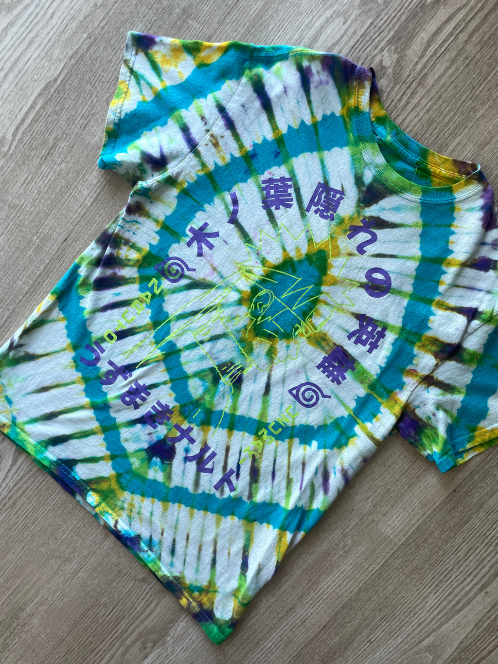 MEDIUM Men’s Naruto: Shippuden Handmade Reverse Tie Dye Short Sleeve T-Shirt | One-Of-a-Kind Upcycled Blue and White Pleated Top