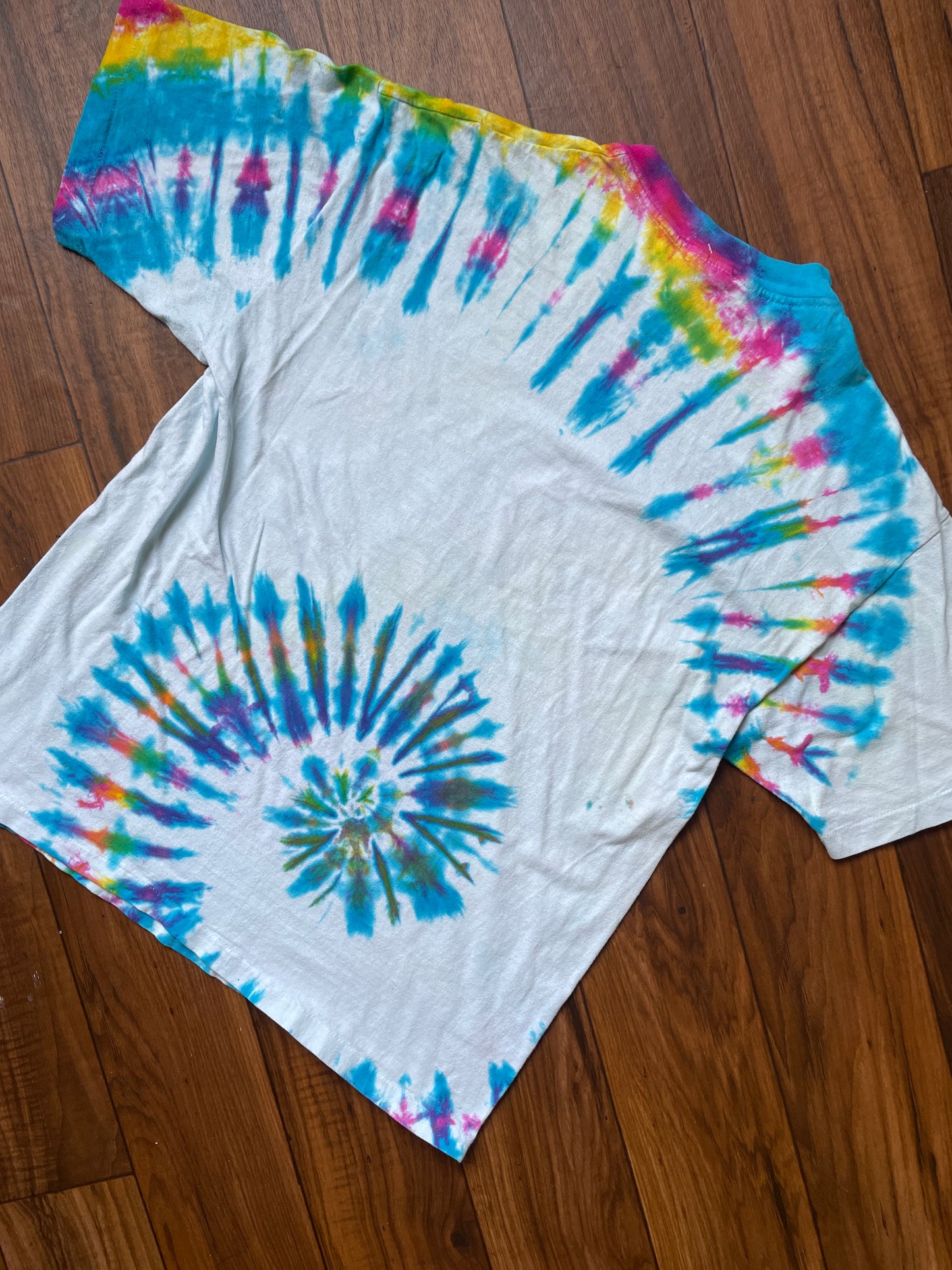 Men's Large Fish Tie Dye Short Sleeve T-Shirt