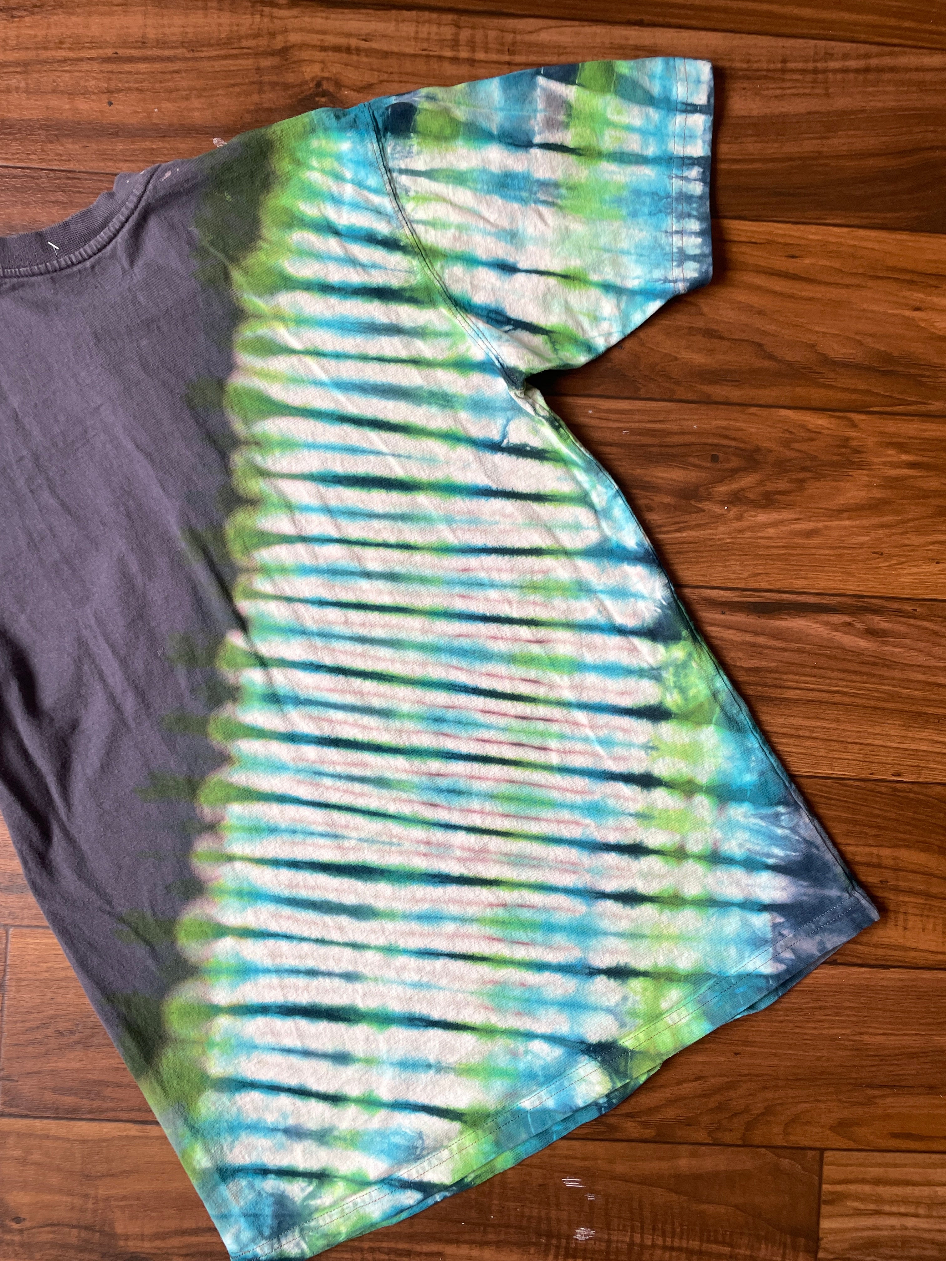 Men's Small Carhartt Tie Dye Short Sleeve T-Shirt