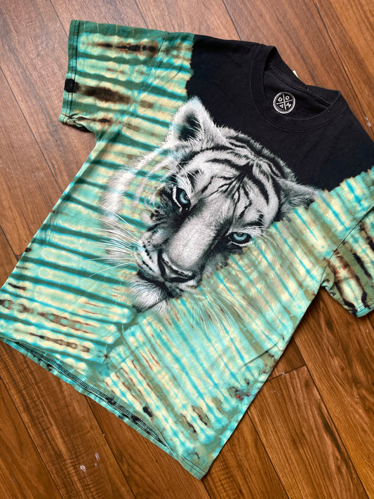 MEDIUM Men’s Tiger Stripes Tie Dye T-Shirt | Black and Blue Stripes Reverse Tie Dye Short Sleeve (Copy)