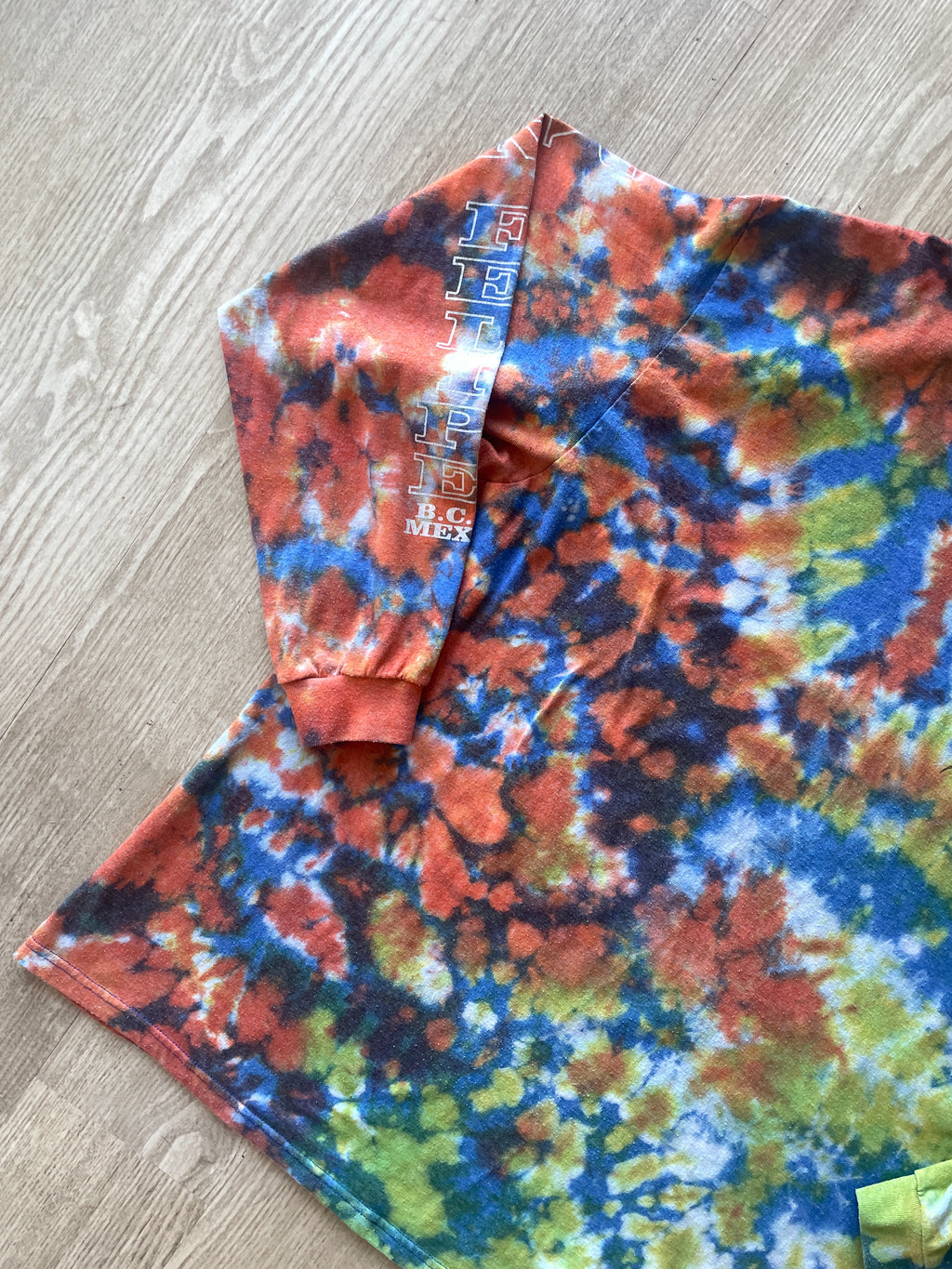 2XL Men's No Bad Days Lizard San Felipe MX Handmade Reverse Tie Dye Long Sleeve Sleeve T-Shirt | One-Of-a-Kind Upcycled Orange and Green Top