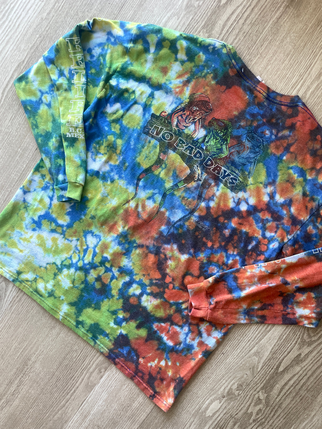 2XL Men's No Bad Days Lizard San Felipe MX Handmade Reverse Tie Dye Long Sleeve Sleeve T-Shirt | One-Of-a-Kind Upcycled Orange and Green Top