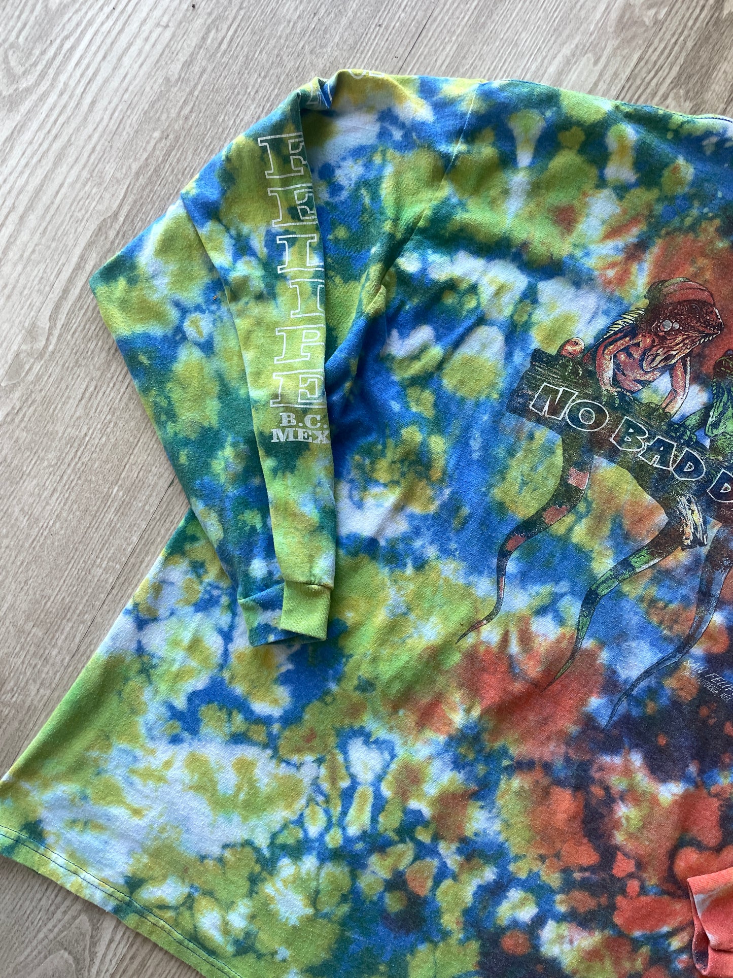 2XL Men's No Bad Days Lizard San Felipe MX Handmade Reverse Tie Dye Long Sleeve Sleeve T-Shirt | One-Of-a-Kind Upcycled Orange and Green Top
