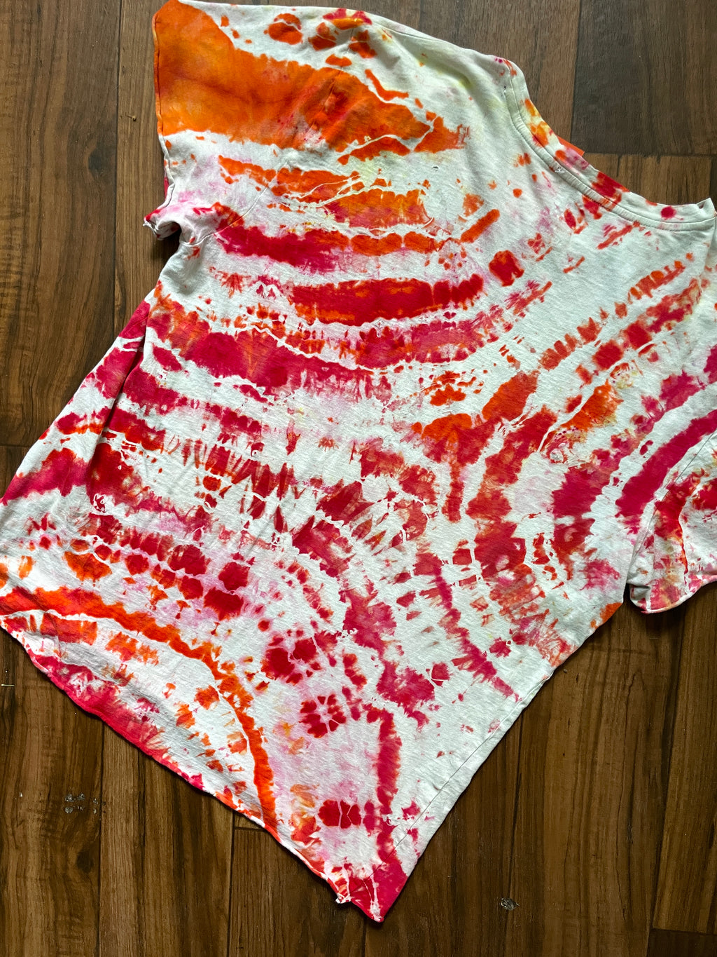 Medium Unisex RUSH Starman Logo Handmade Tie Dye Short Sleeve T-Shirt | One-Of-a-Kind Upcycled Red and White Geode Tie Dye Top