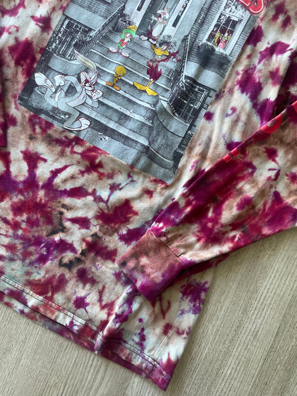 LARGE Men's Looney Tunes Front Stoop Handmade Reverse Tie Dye Long Sleeve Sleeve T-Shirt | One-Of-a-Kind Upcycled Black and Red Crumpled Top