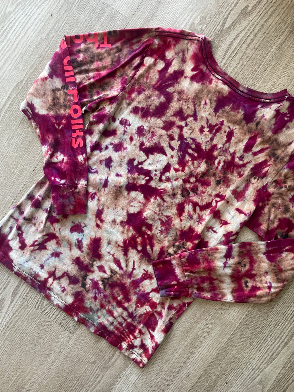 LARGE Men's Looney Tunes Front Stoop Handmade Reverse Tie Dye Long Sleeve Sleeve T-Shirt | One-Of-a-Kind Upcycled Black and Red Crumpled Top