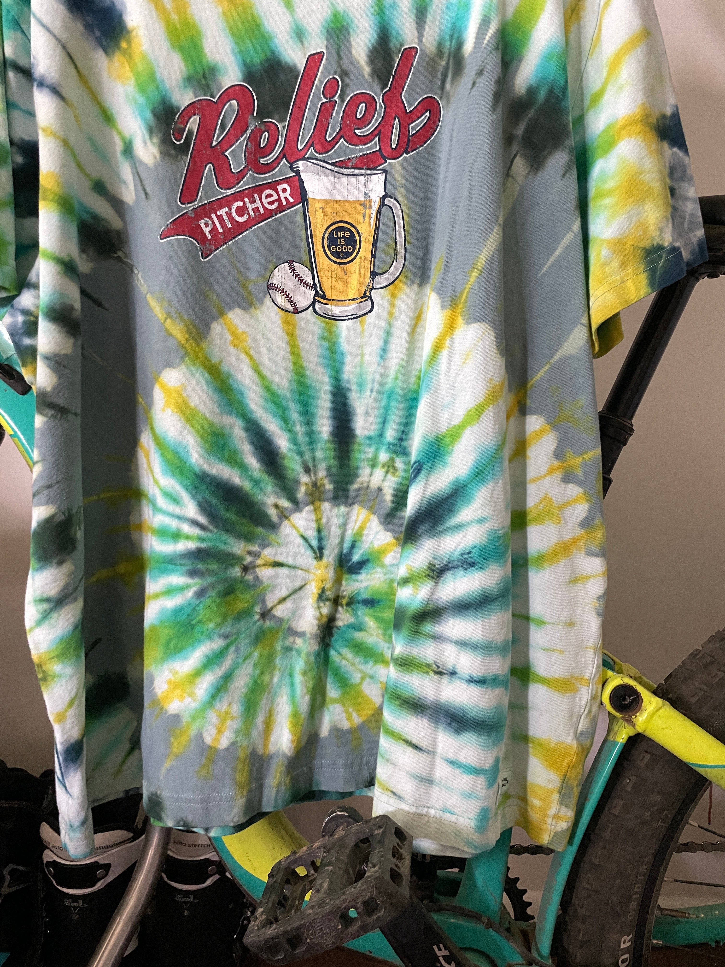 2XL Men's Life is Good Relief Pitcher Handmade Reverse Tie Dye Short Sleeve T-Shirt | One-Of-a-Kind Upcycled Gray and Green Spiral Tie Dye Top