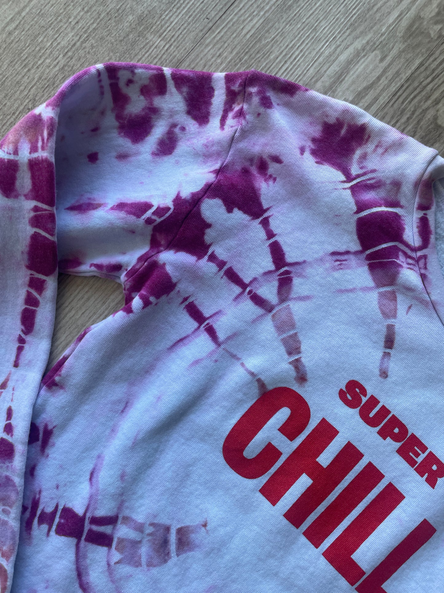 Large Women's Super Chill Shaka Handmade Tie Dye Long Sleeve Sweatshirt | One-Of-a-Kind Upcycled White and Pink Geode Crewneck