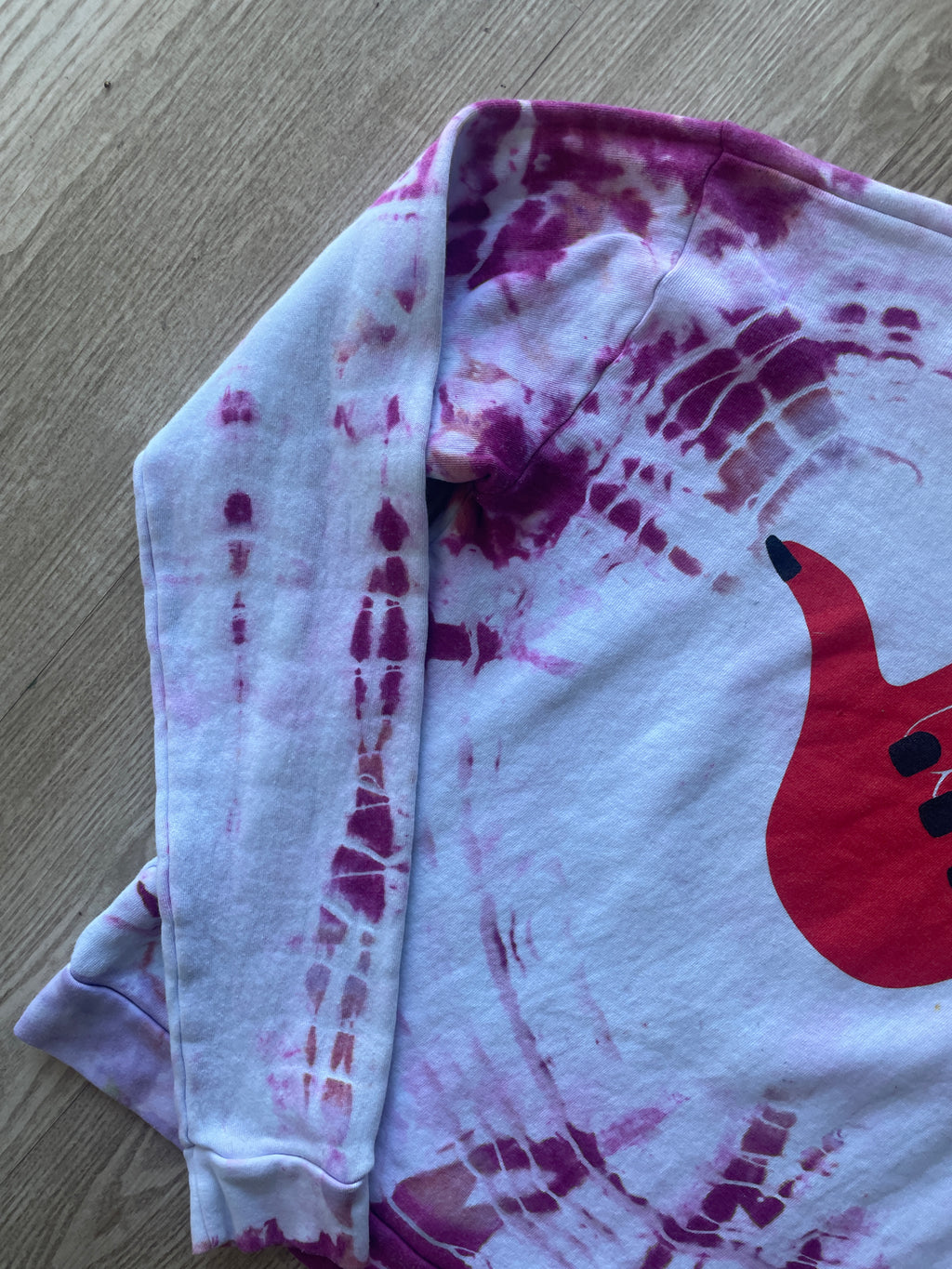 Large Women's Super Chill Shaka Handmade Tie Dye Long Sleeve Sweatshirt | One-Of-a-Kind Upcycled White and Pink Geode Crewneck