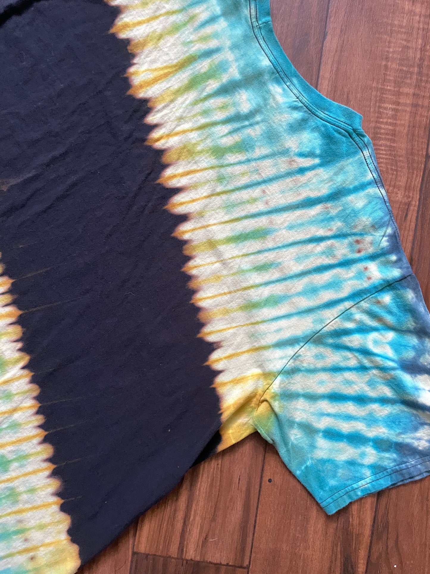 XL Men's Snowboarder Handmade Reverse Tie Dye Short Sleeve T-Shirt | One-Of-a-Kind Upcycled Black, Blue, and Green Pleated Tie Dye Top