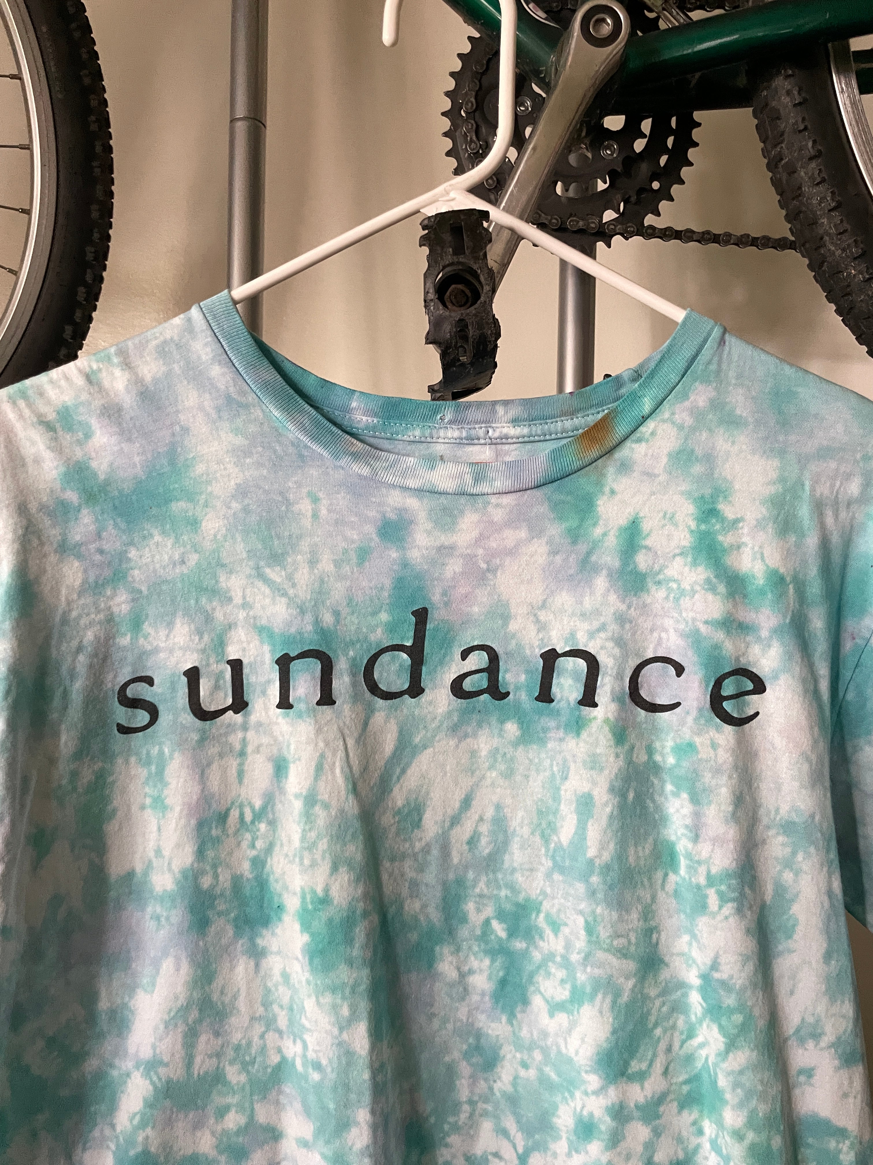 Sundance Handmade Tie Dye T-Shirt | White and Mint Green Crumpled Tie Dye Short Sleeve | Women’s Large