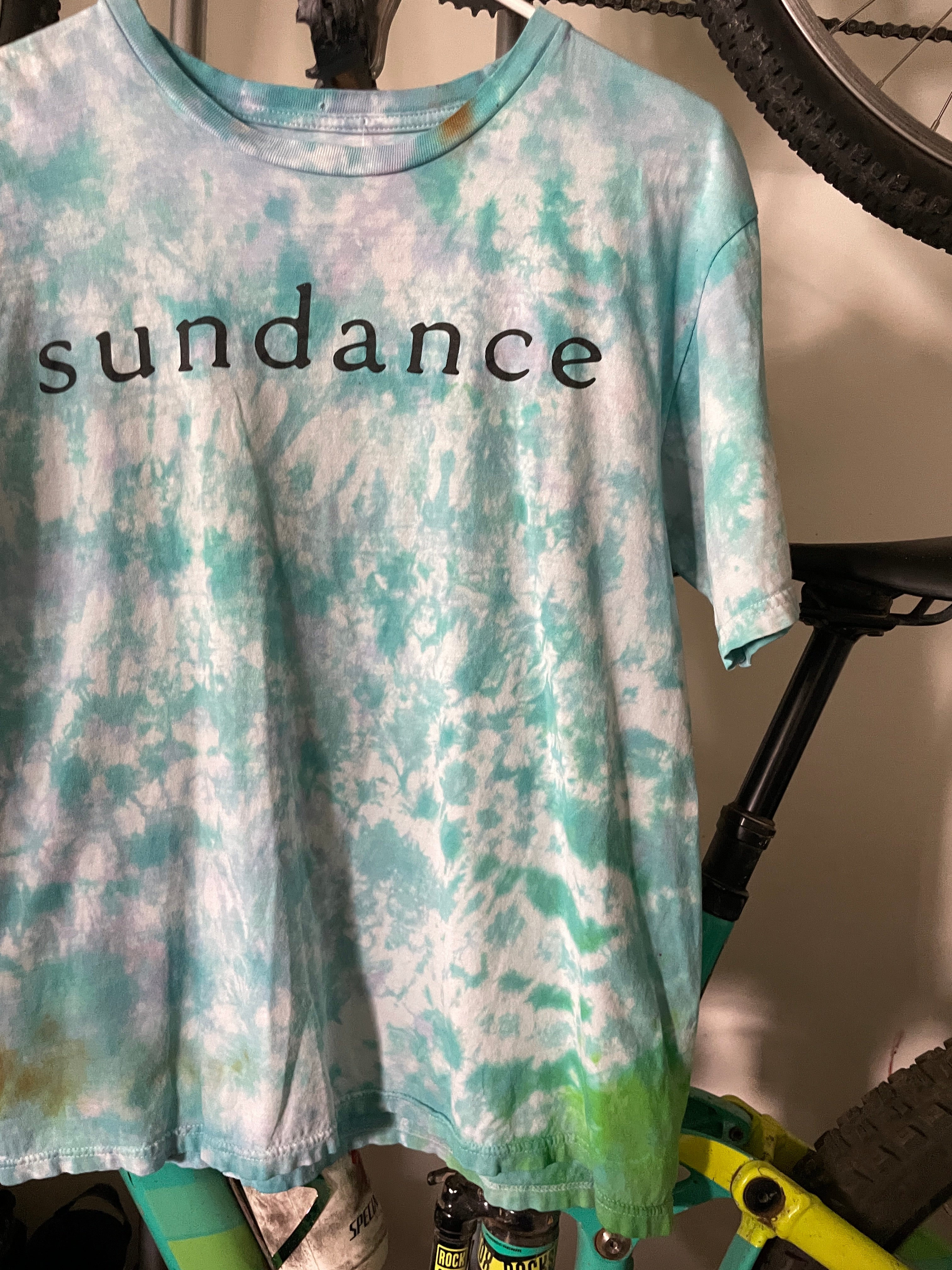 Sundance Handmade Tie Dye T-Shirt | White and Mint Green Crumpled Tie Dye Short Sleeve | Women’s Large