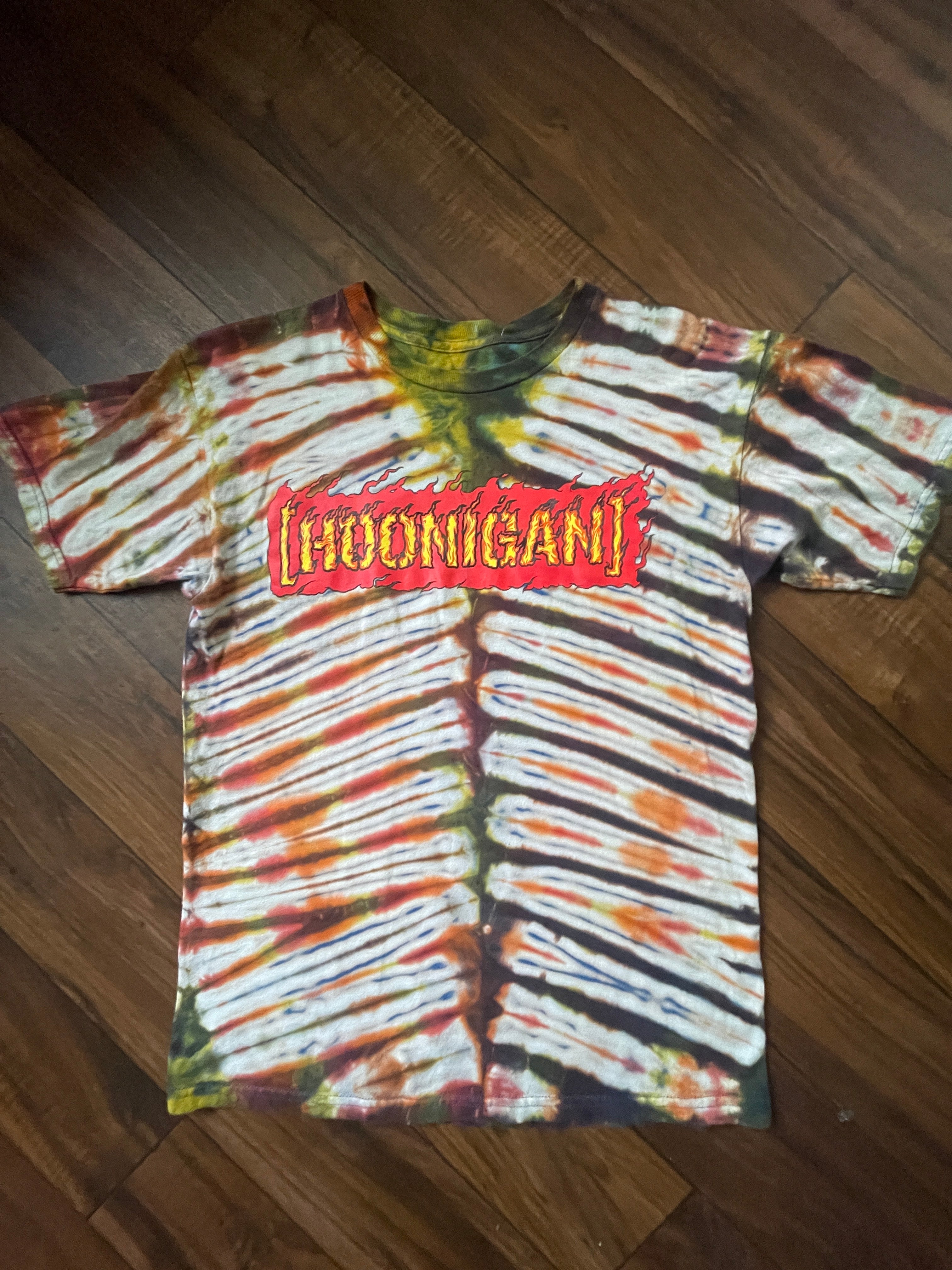 Hoonigan Handmade Reverse Tie Dye Short Sleeve T-Shirt | One-Of-a-Kind Upcycled Black, White, and Red V-Pleated Tie Dye Top | Men's Medium