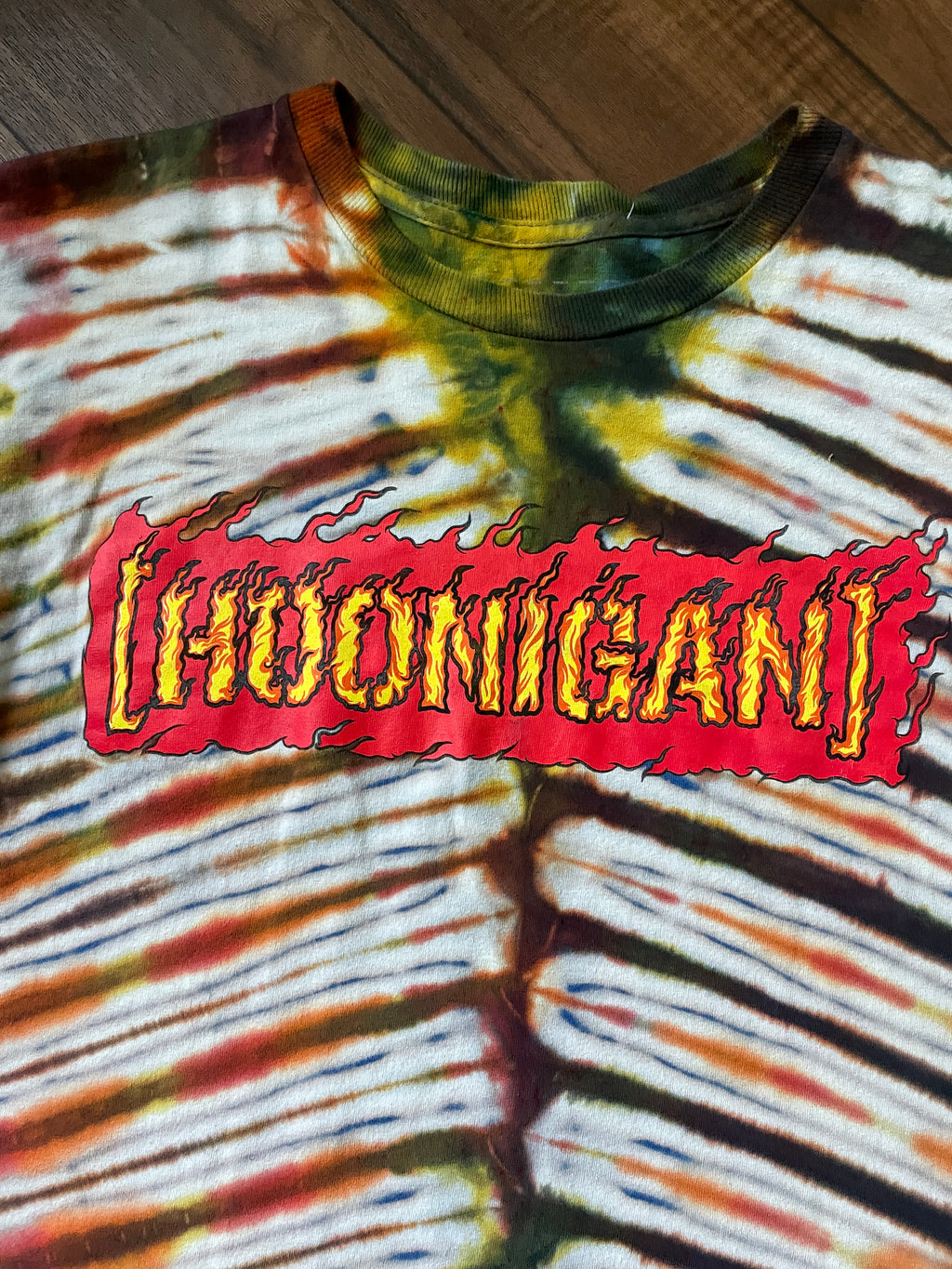 Hoonigan Handmade Reverse Tie Dye Short Sleeve T-Shirt | One-Of-a-Kind Upcycled Black, White, and Red V-Pleated Tie Dye Top | Men's Medium