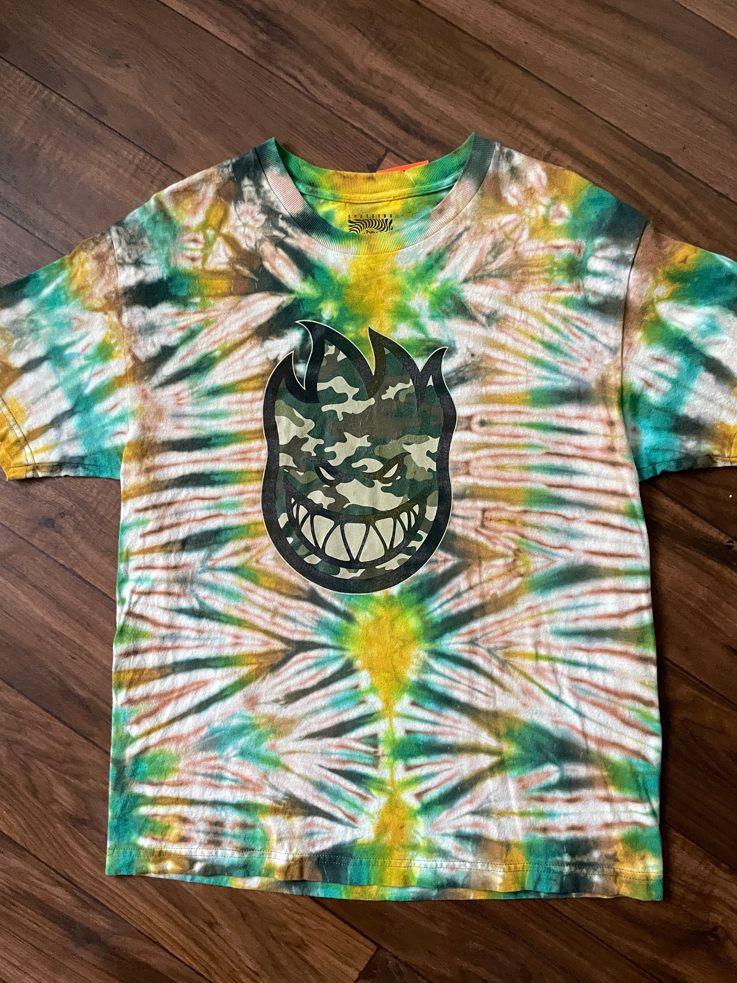 Spitfire Reverse Tie Dye T-Shirt | Green and Yellow Short Sleeve Hand Tie Dyed Short Sleeve | Men's Large