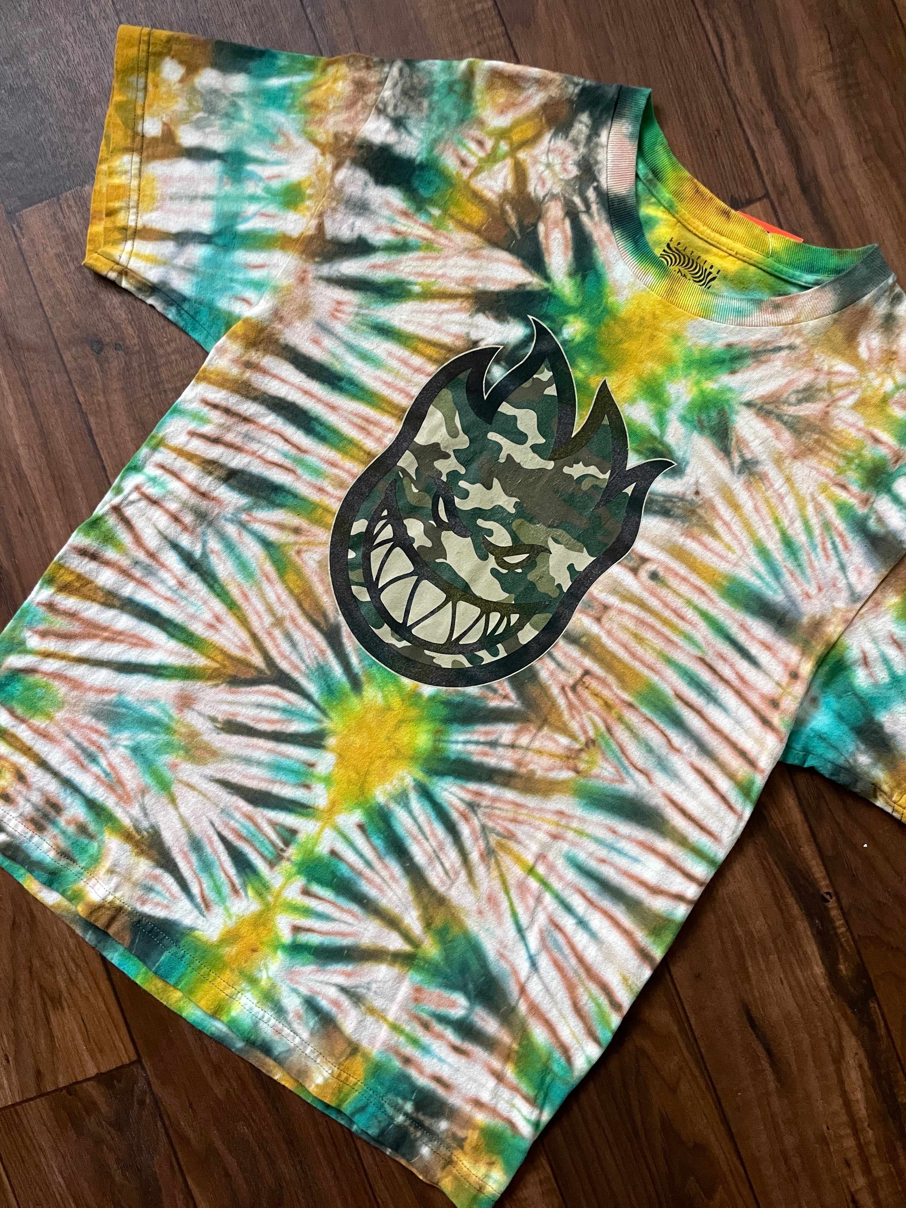 Spitfire Reverse Tie Dye T-Shirt | Green and Yellow Short Sleeve Hand Tie Dyed Short Sleeve | Men's Large