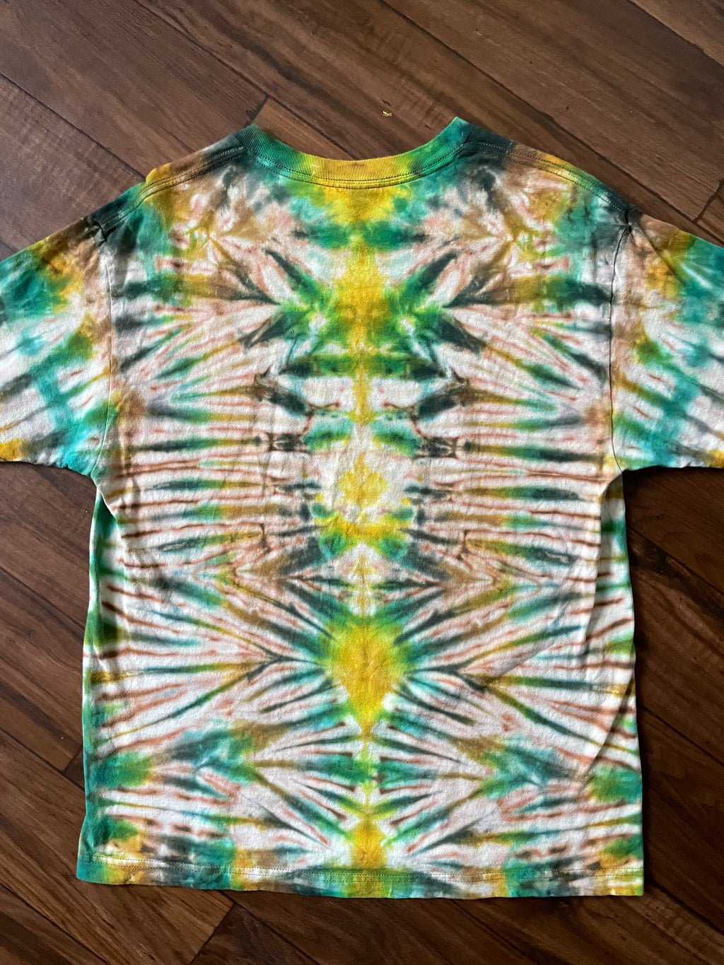 Spitfire Reverse Tie Dye T-Shirt | Green and Yellow Short Sleeve Hand Tie Dyed Short Sleeve | Men's Large