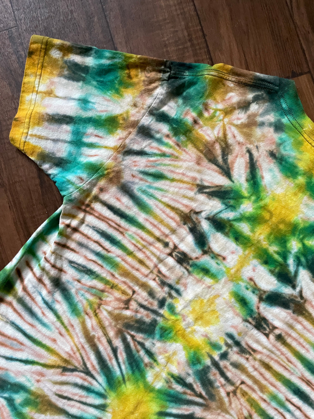 Spitfire Reverse Tie Dye T-Shirt | Green and Yellow Short Sleeve Hand Tie Dyed Short Sleeve | Men's Large