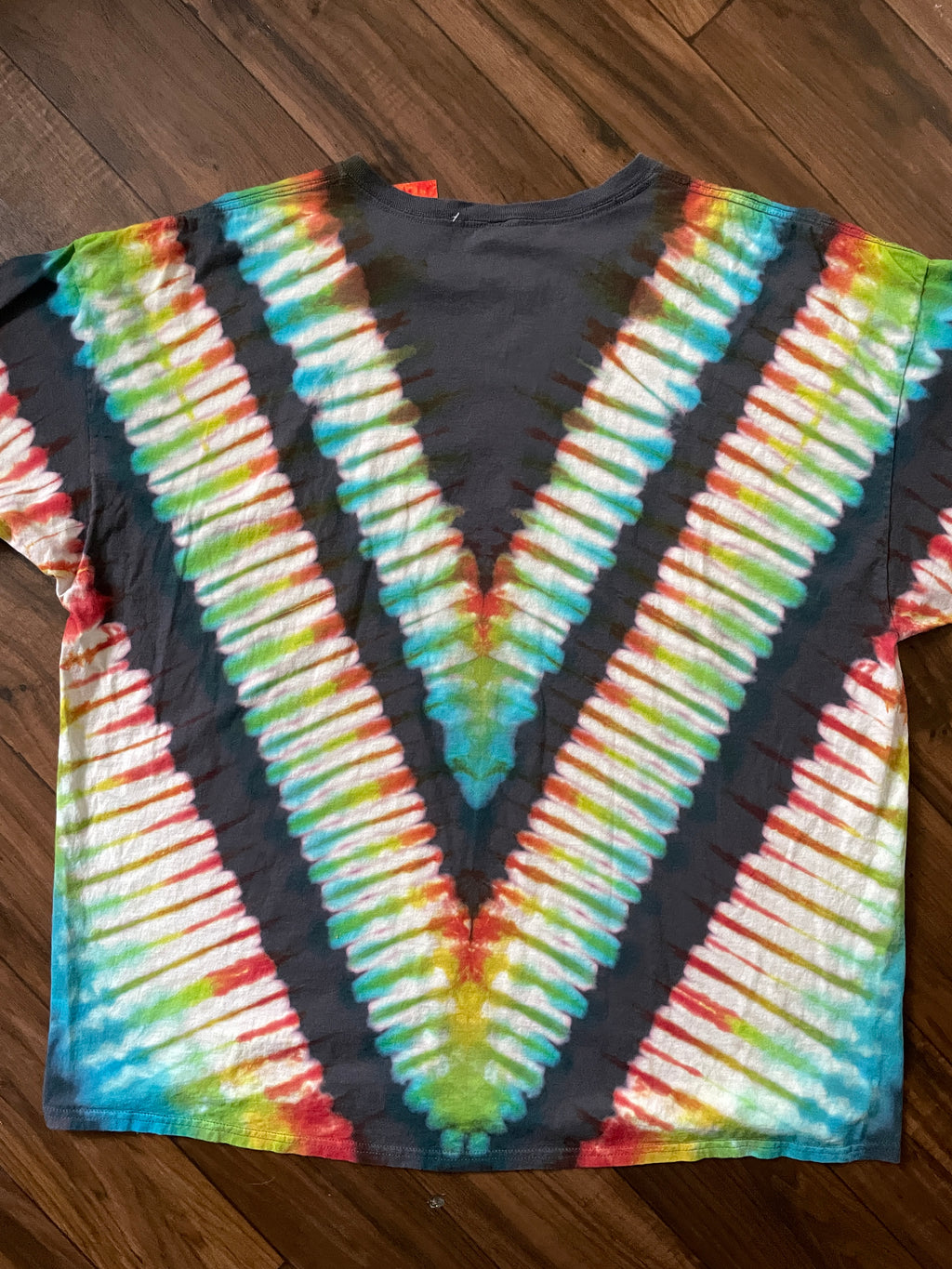Playstation Japan Handmade Reverse Tie Dye Short Sleeve T-Shirt | One-Of-a-Kind Upcycled Gray, Red, and Blue V-Pleated Tie Dye Top | Men's 3XL