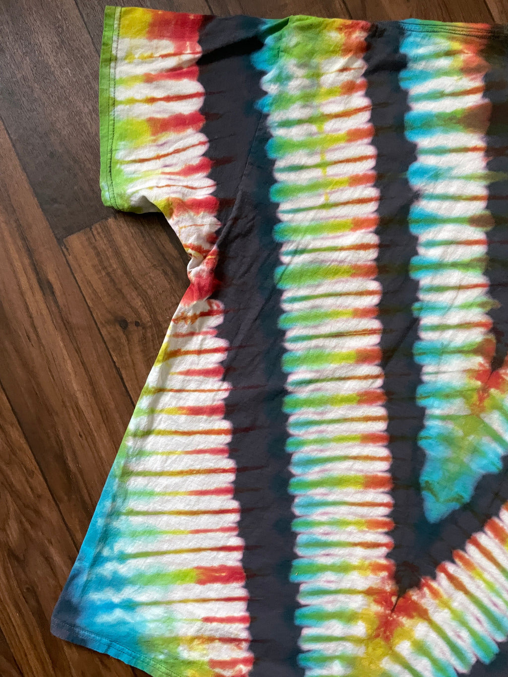 Playstation Japan Handmade Reverse Tie Dye Short Sleeve T-Shirt | One-Of-a-Kind Upcycled Gray, Red, and Blue V-Pleated Tie Dye Top | Men's 3XL