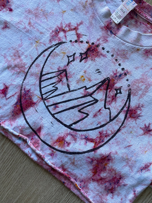 Medium Unisex Mountain Scape Handmade Tie Dye Crop Top | One-Of-a-Kind White and Pink Short Sleeve