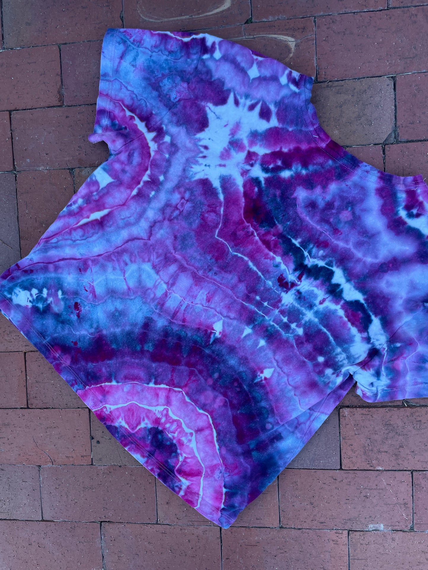 Large Women's Hand-Printed Peace Sign Reverse Tie Dye Short Sleeve T-Shirt | Handmade One-Of-a-Kind Upcycled Blue and Pink Geode Galaxy Top