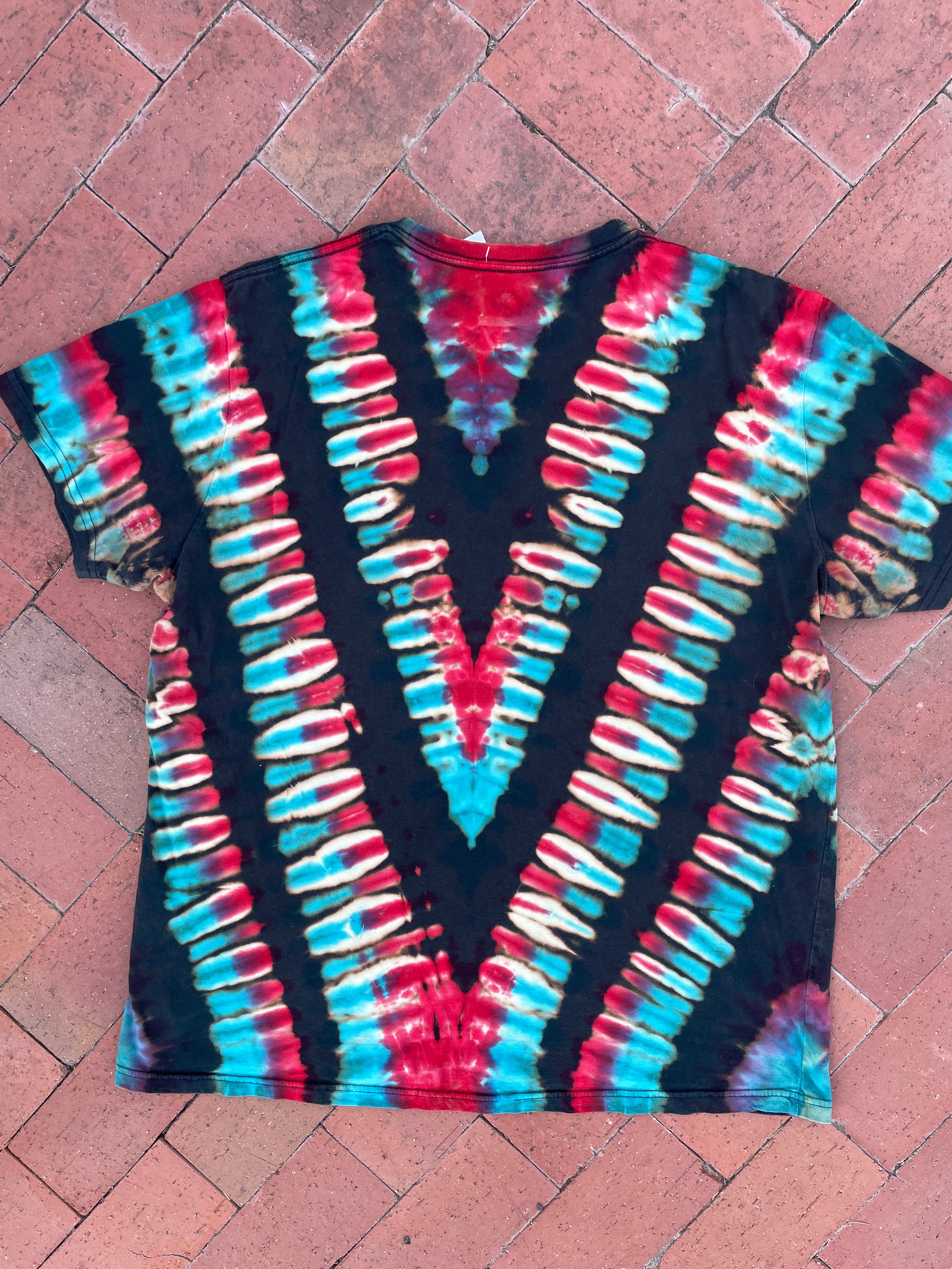 XL Men's adidas American Flag Handmade Reverse Tie Dye Short Sleeve T-Shirt | One-Of-a-Kind Upcycled Black, Red, White, and Blue V-Pleated Top