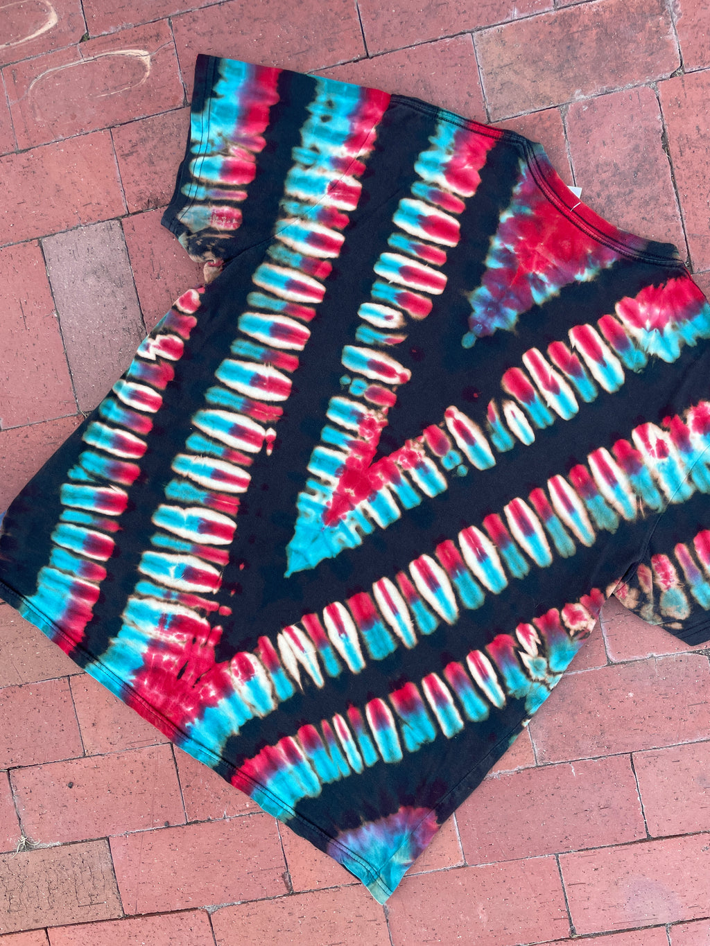 XL Men's adidas American Flag Handmade Reverse Tie Dye Short Sleeve T-Shirt | One-Of-a-Kind Upcycled Black, Red, White, and Blue V-Pleated Top