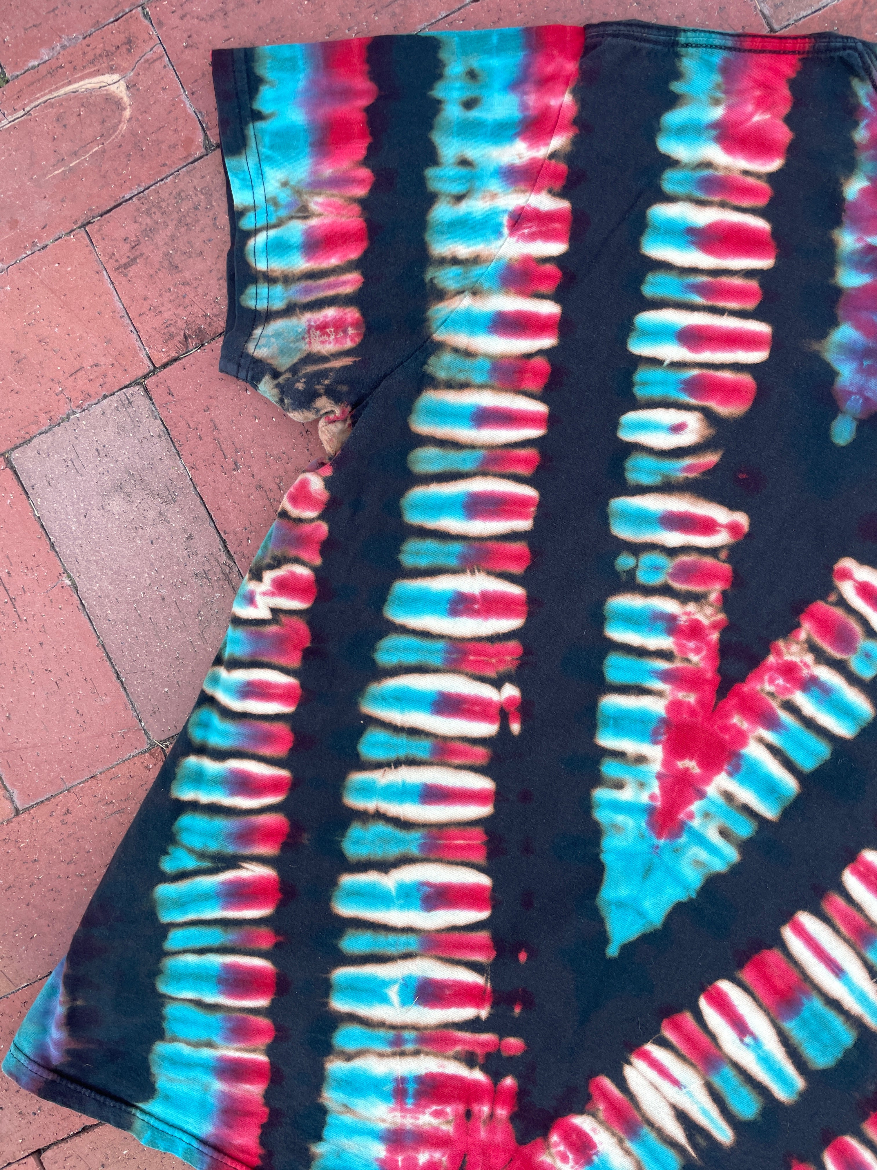 XL Men's adidas American Flag Handmade Reverse Tie Dye Short Sleeve T-Shirt | One-Of-a-Kind Upcycled Black, Red, White, and Blue V-Pleated Top