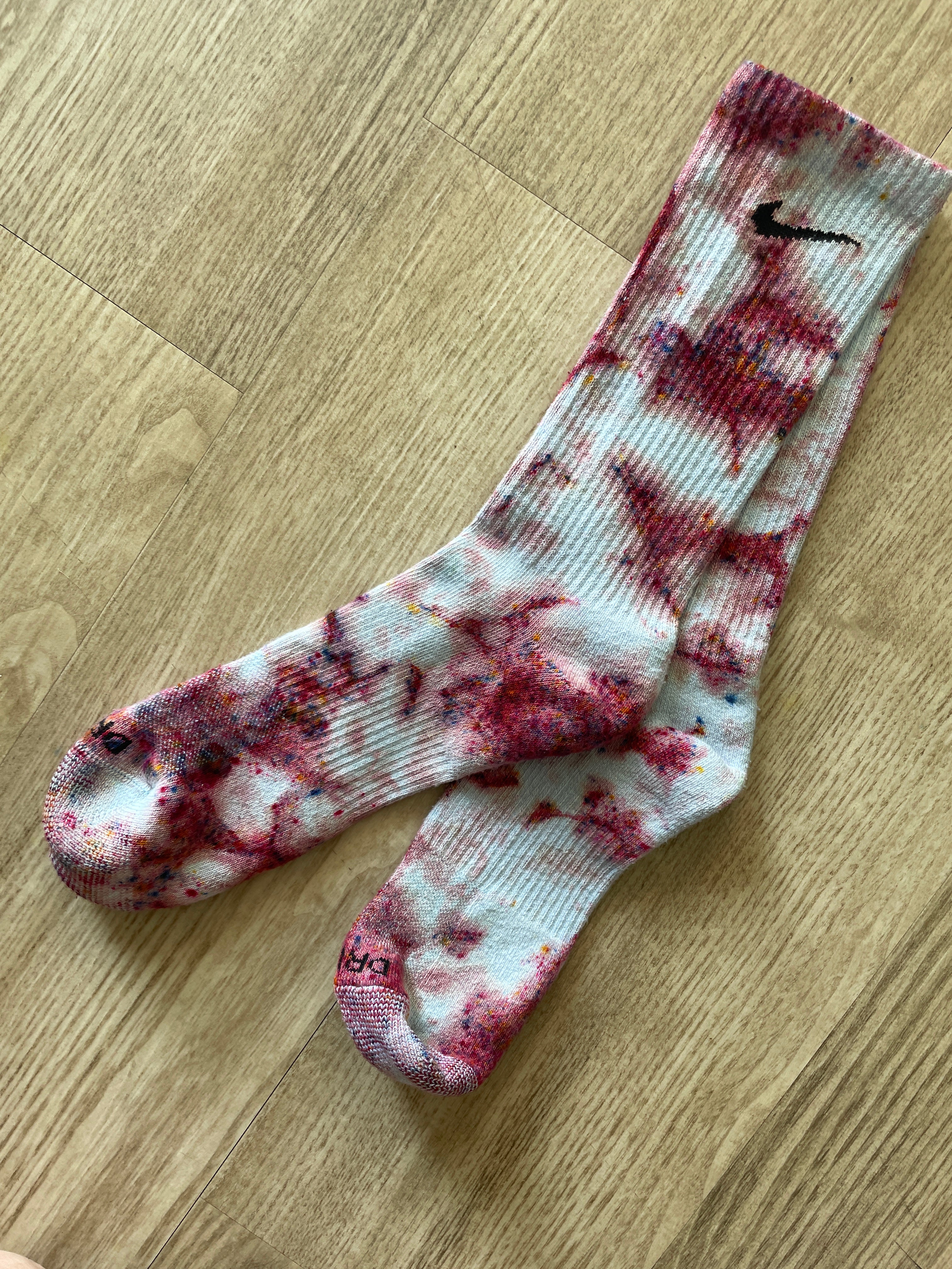 NIKE Socks Hand Tie Dyed Pink and White "Funfetti" Nike Dri-FIT Everyday Plus Crew Training Socks - Size Large (Men's 8-12/Women's 10-13)