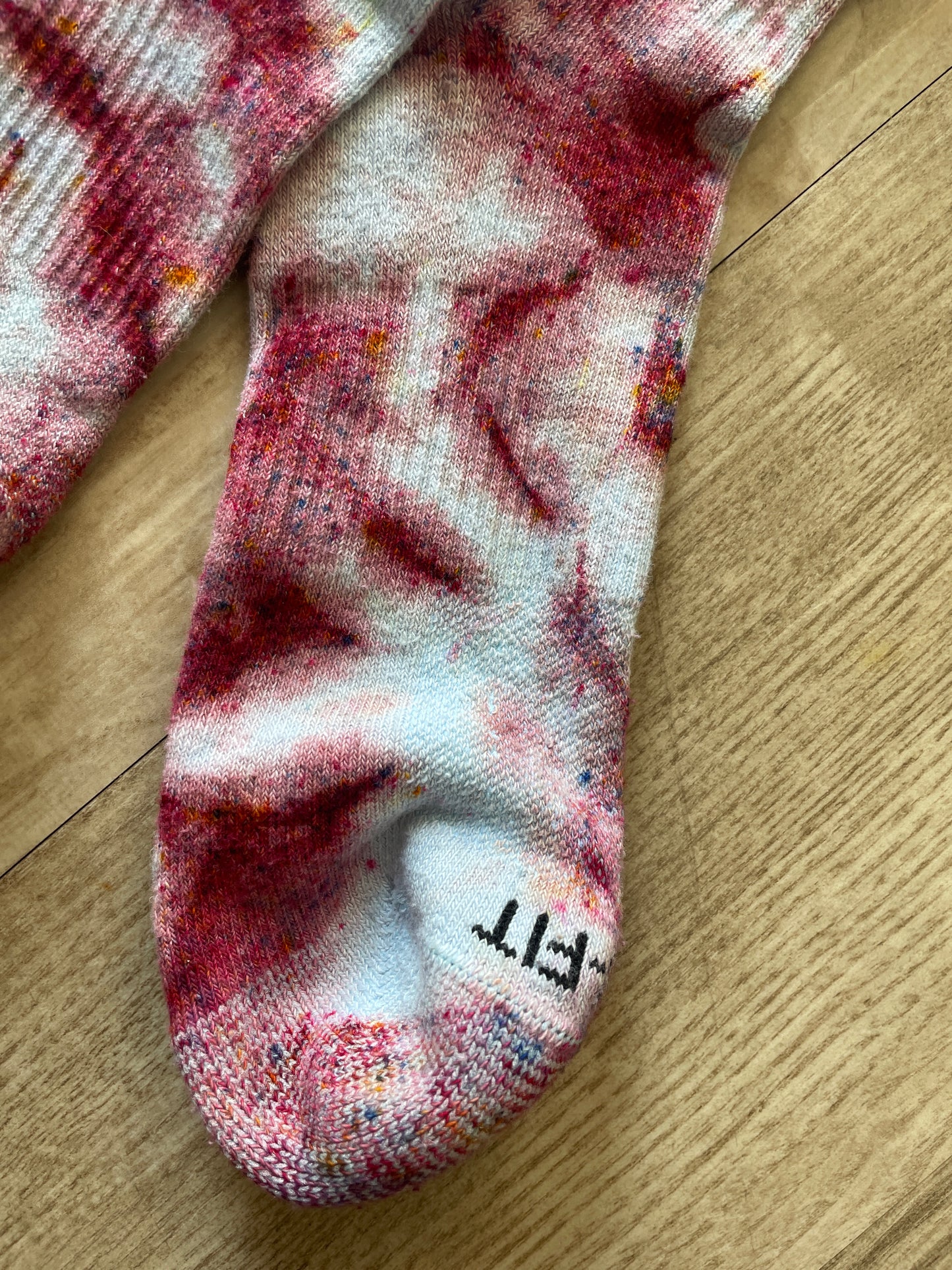NIKE Socks Hand Tie Dyed Pink and White "Funfetti" Nike Dri-FIT Everyday Plus Crew Training Socks - Size Large (Men's 8-12/Women's 10-13)